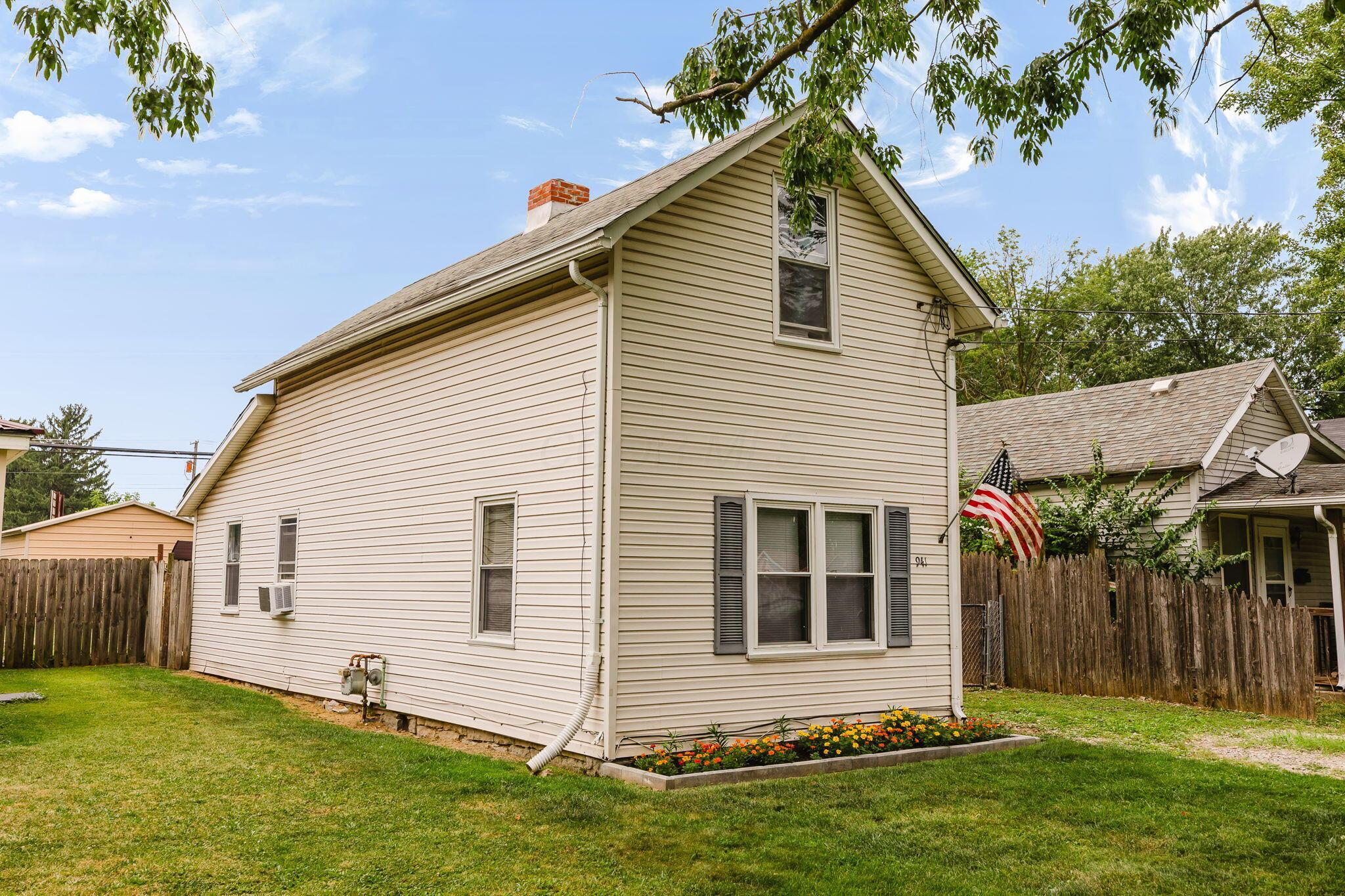 941 N State Street Property Photo 4