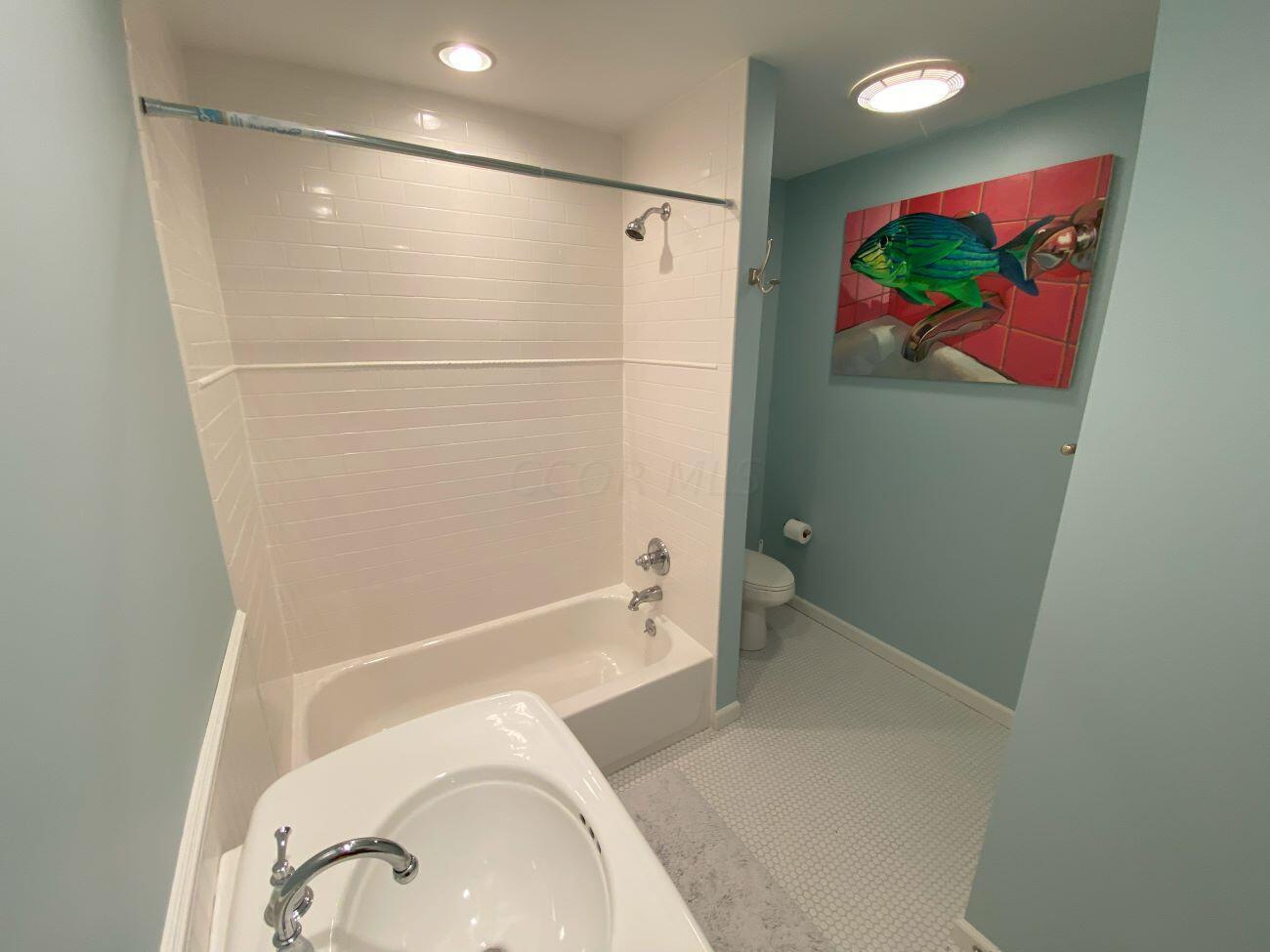 1010 W Herr Road Property Photo 23