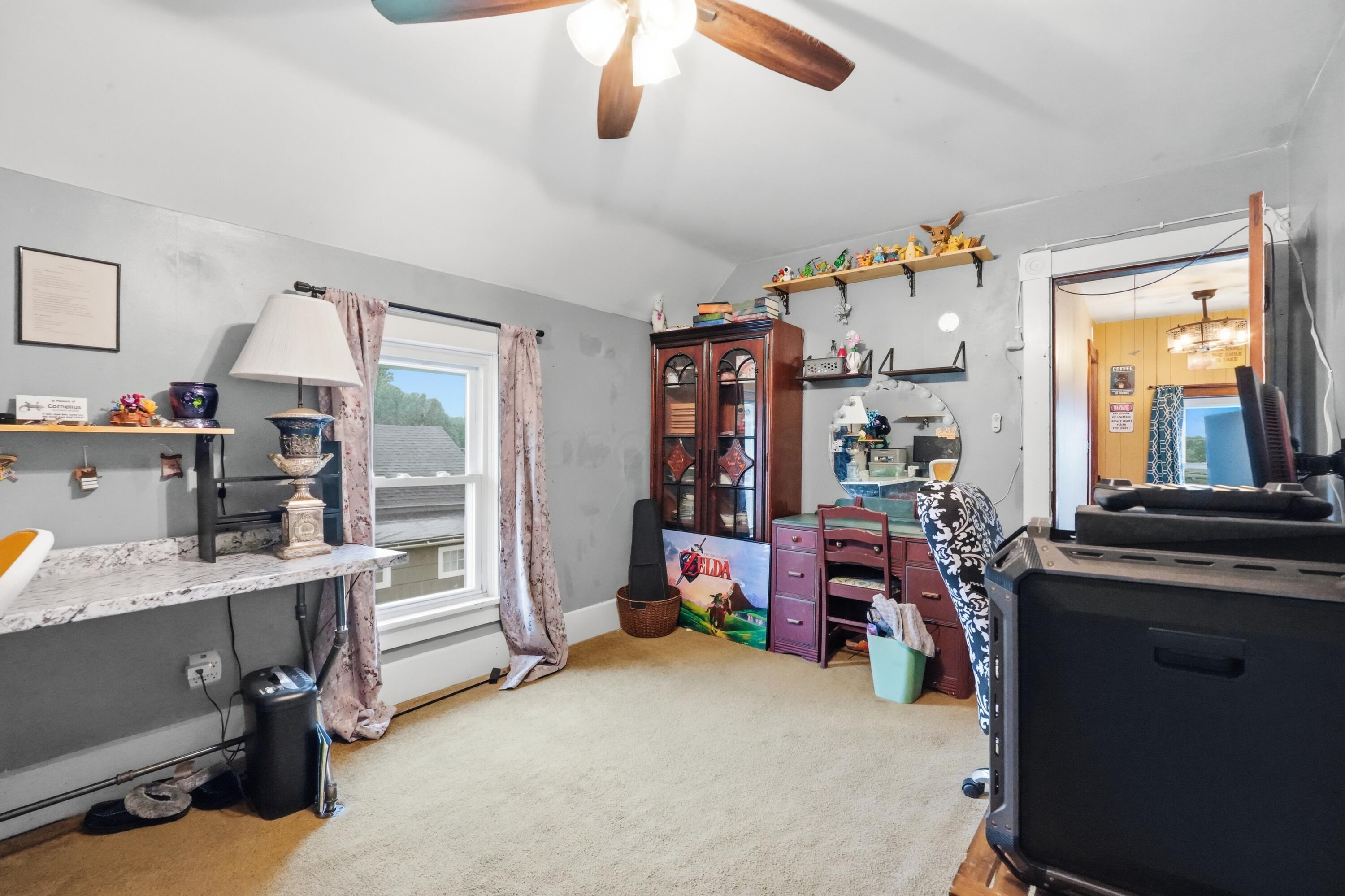 127 E High Street Property Photo 20