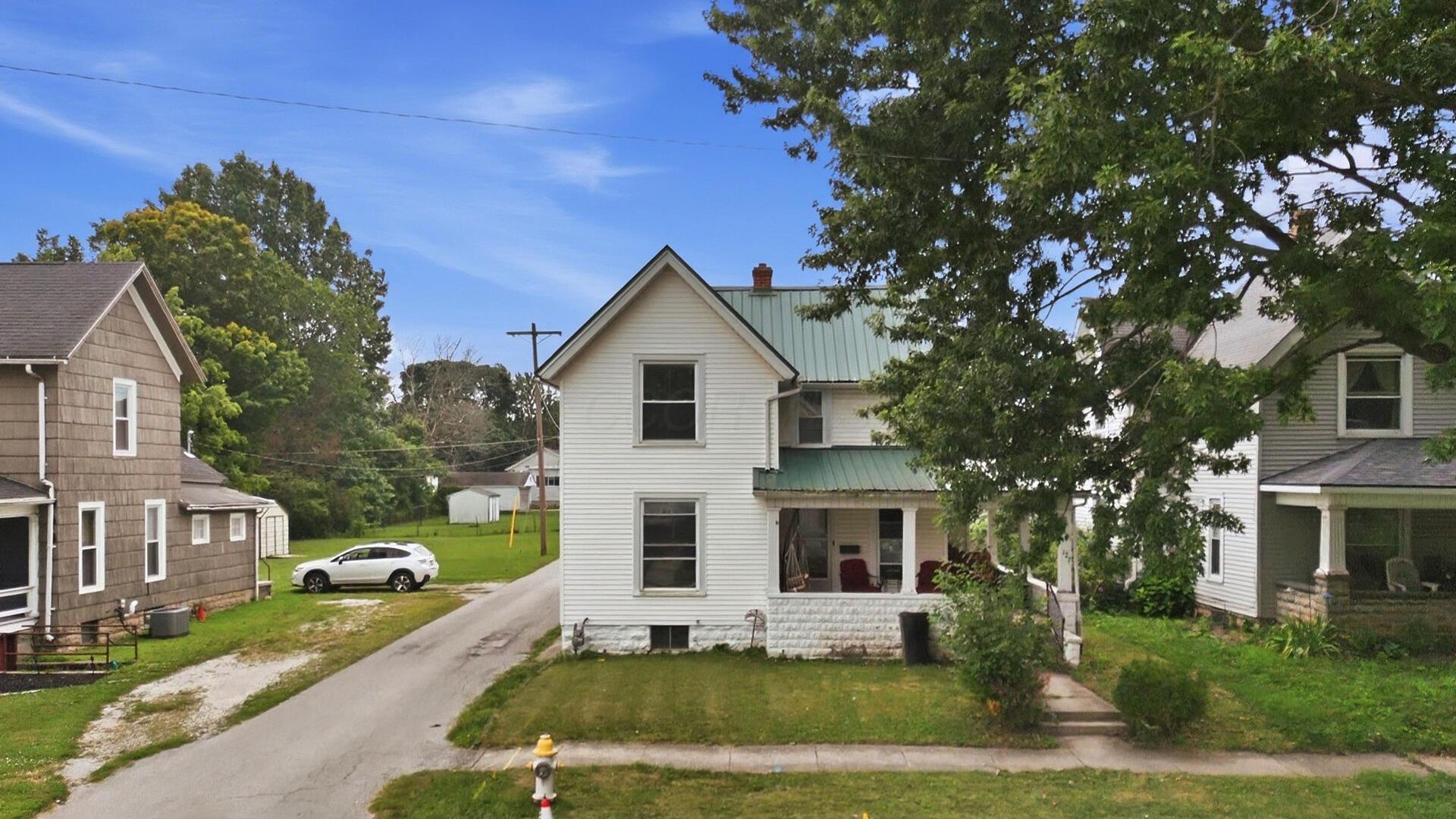 127 E High Street Property Photo 23