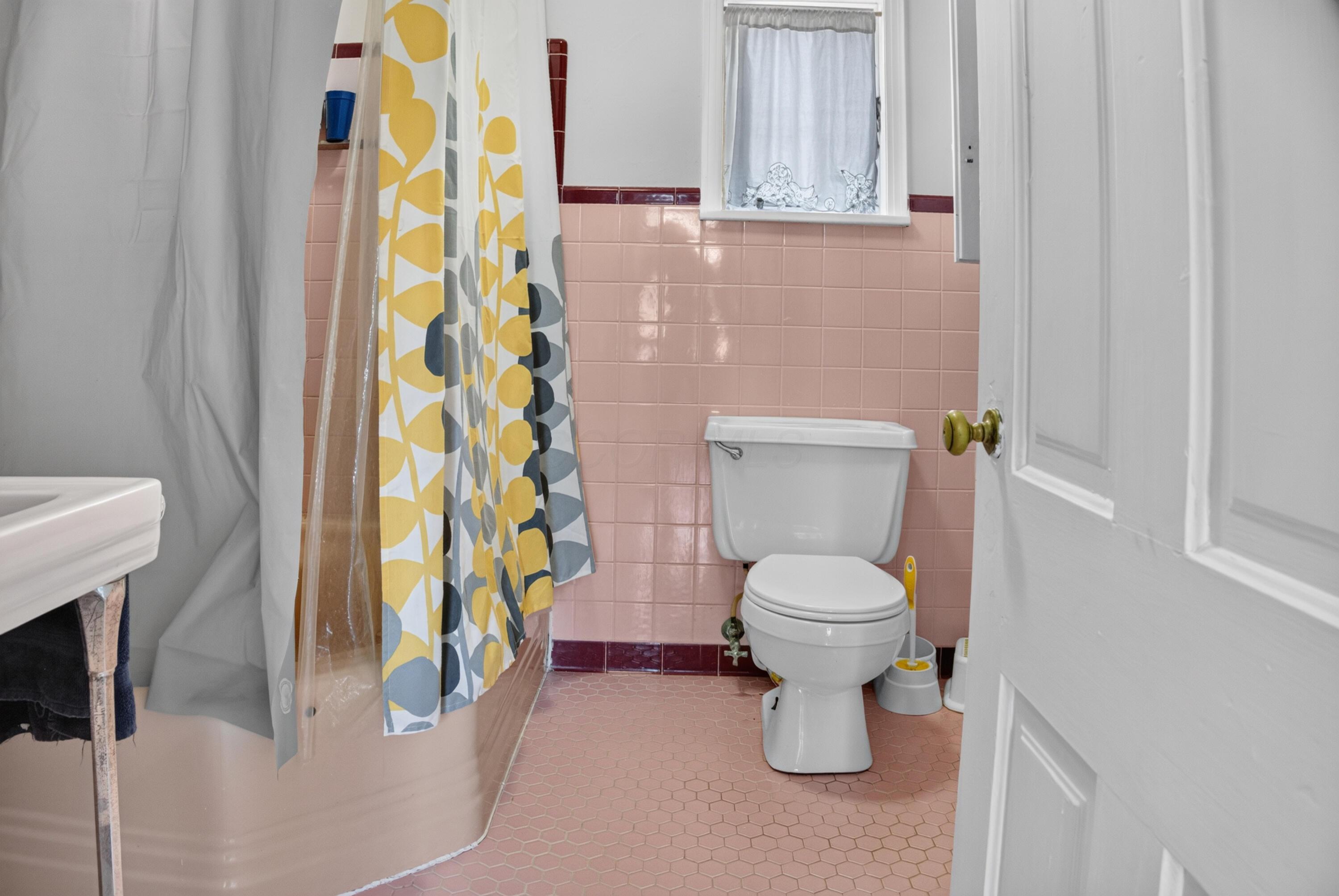 440 High Street Property Photo 13