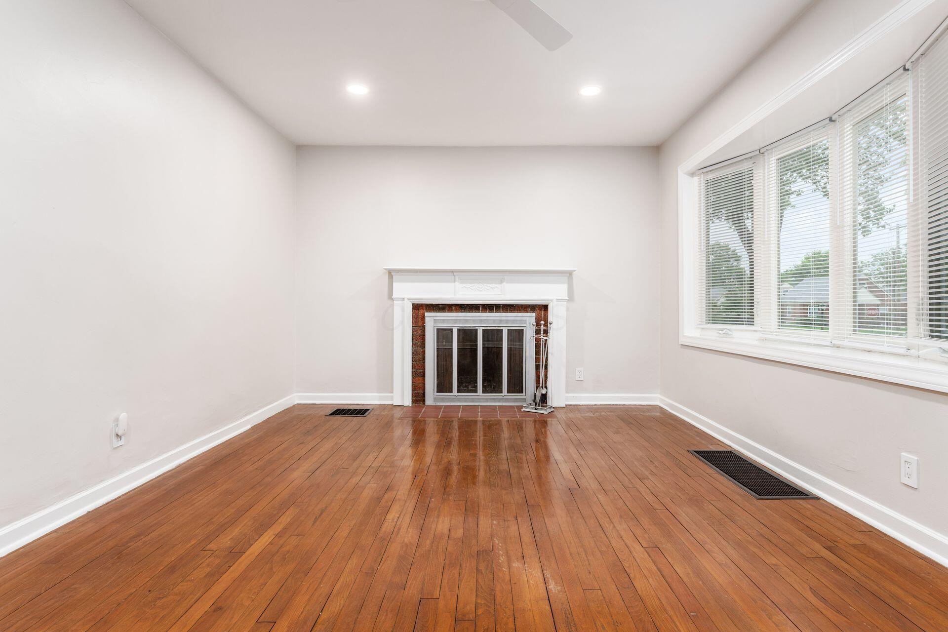 884 S Chesterfield Road Property Photo 8