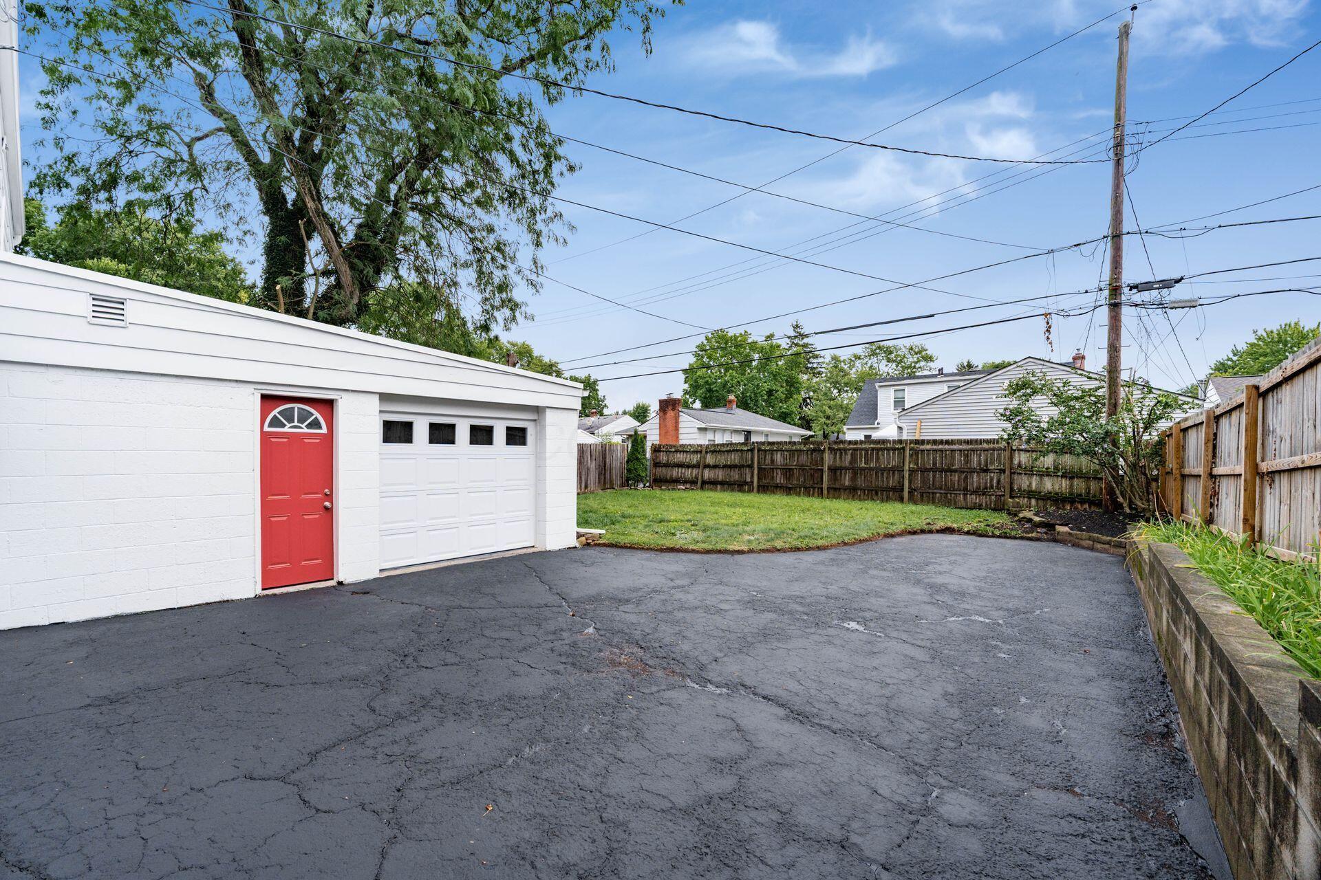 884 S Chesterfield Road Property Photo 33