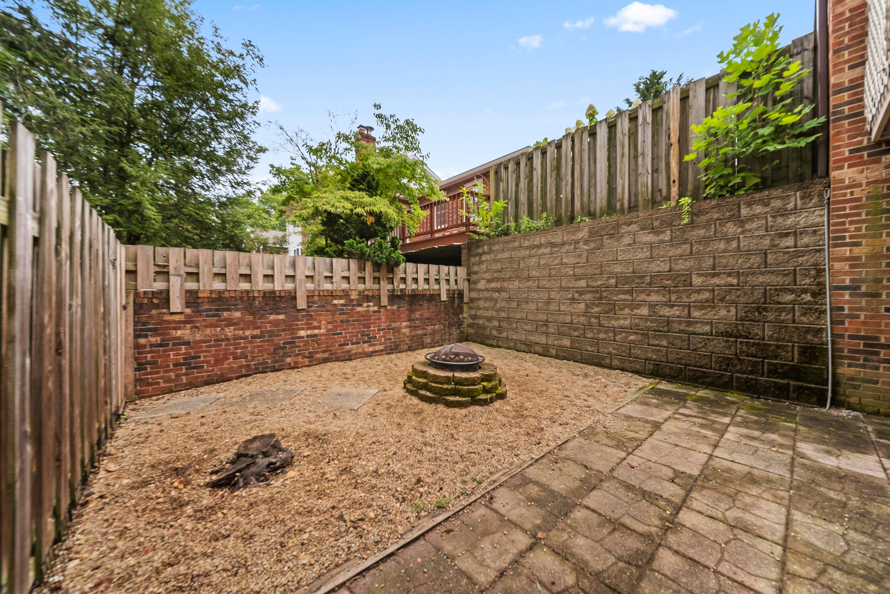 283 Constitution Drive Property Photo 31