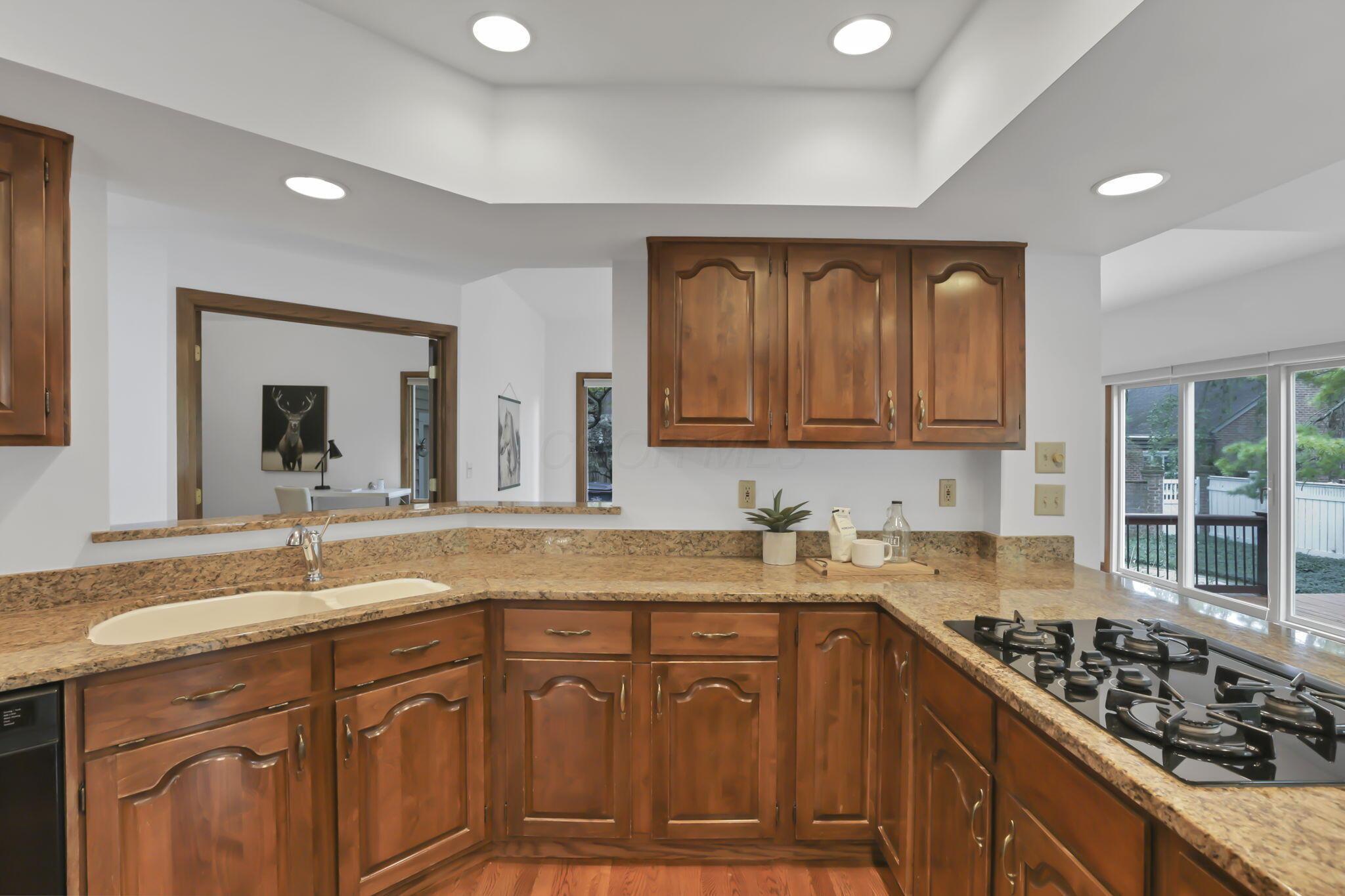 2252 Sedgwick Drive Property Photo 10