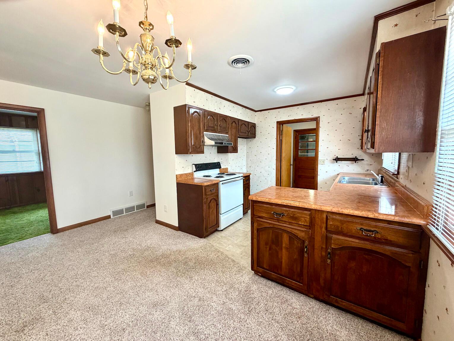 610 Piatt Avenue Property Photo 9