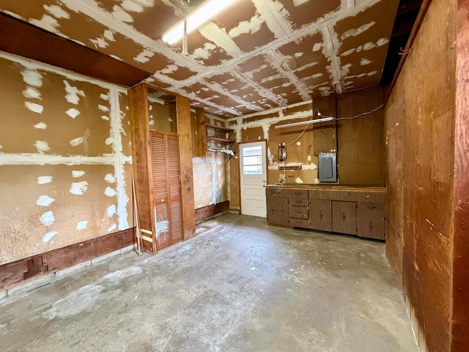 610 Piatt Avenue Property Photo 23