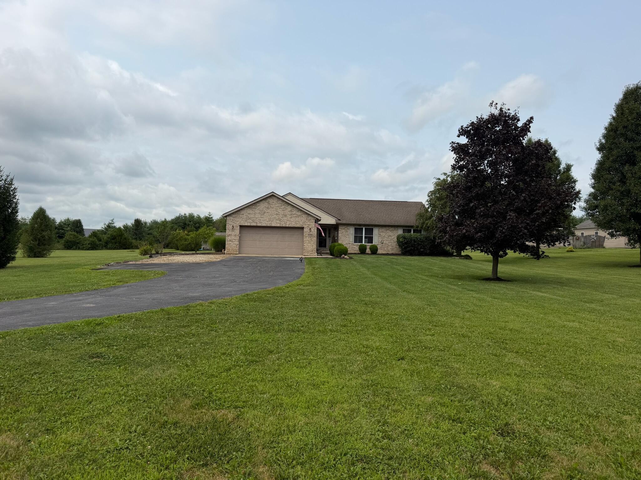 9362 State Route 161 Property Photo 2