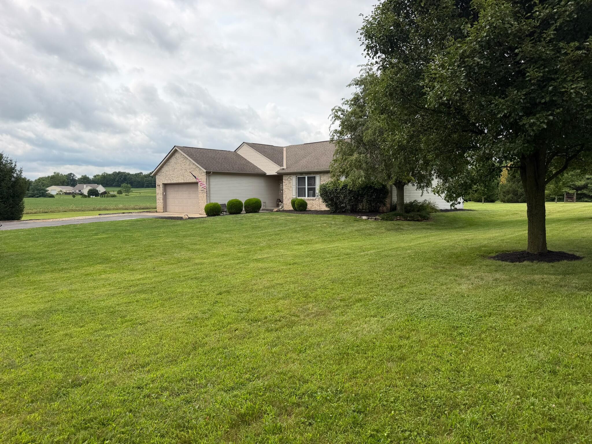 9362 State Route 161 Property Photo 4