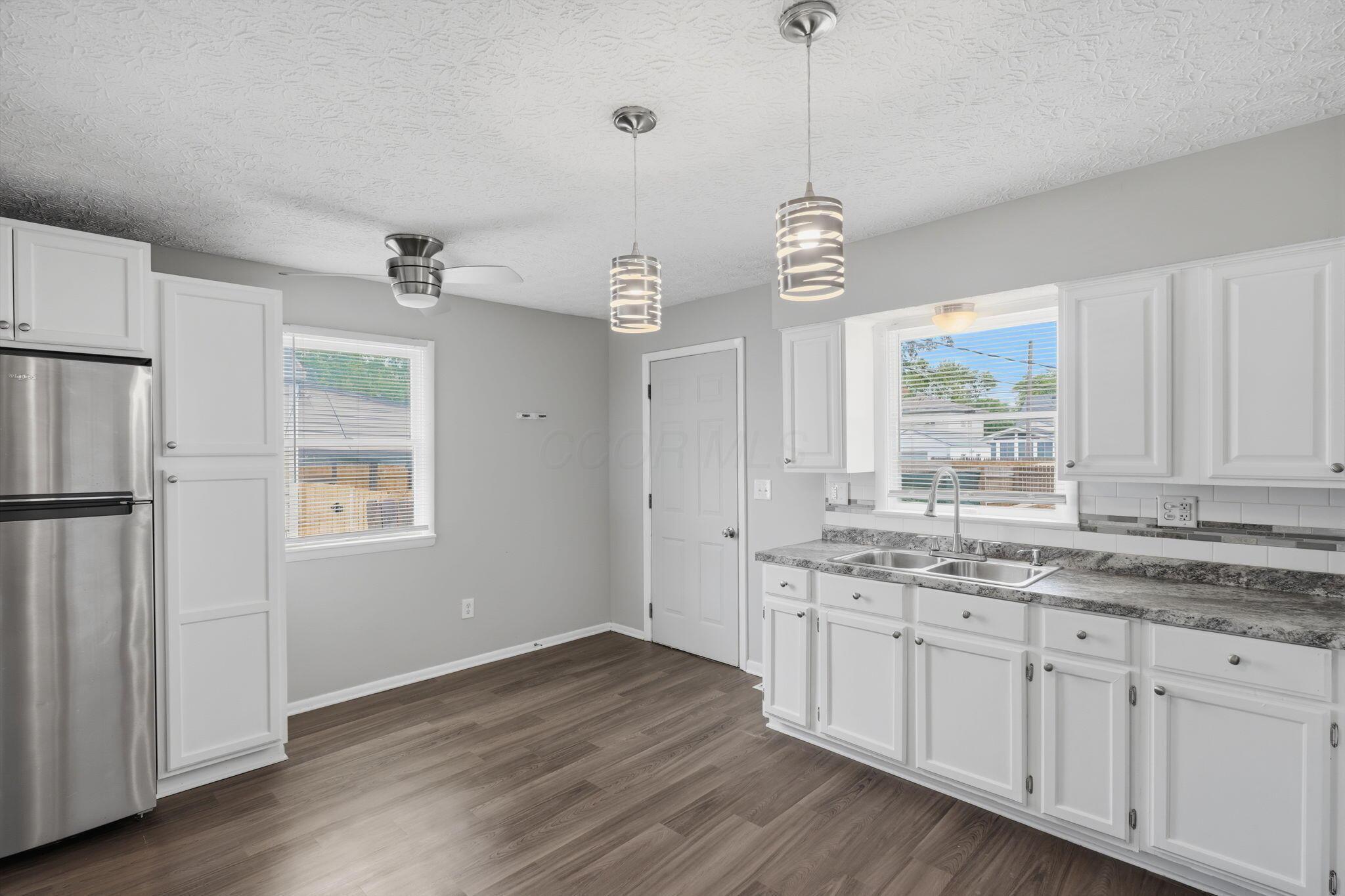 2954 Grasmere Avenue Property Photo 1