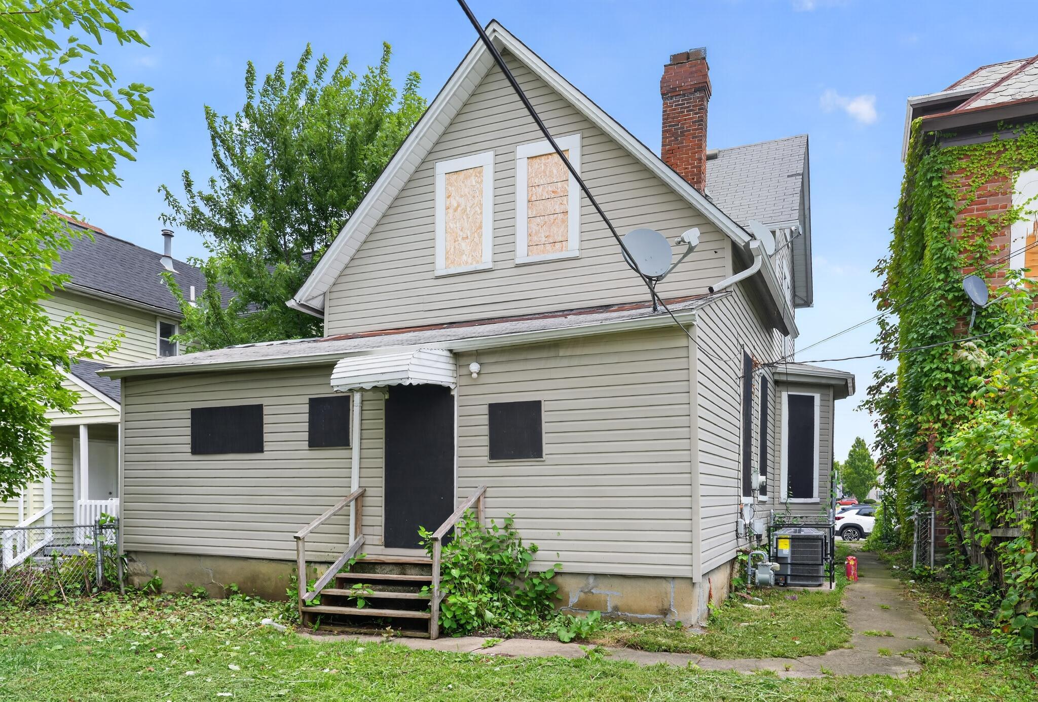 457 N Monroe Avenue Property Photo 3
