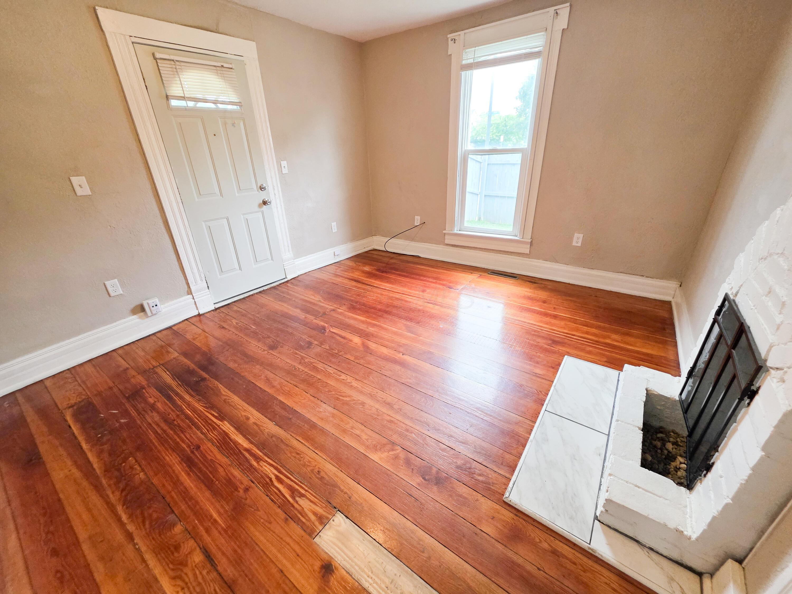 601 N Maple Street Property Photo 5