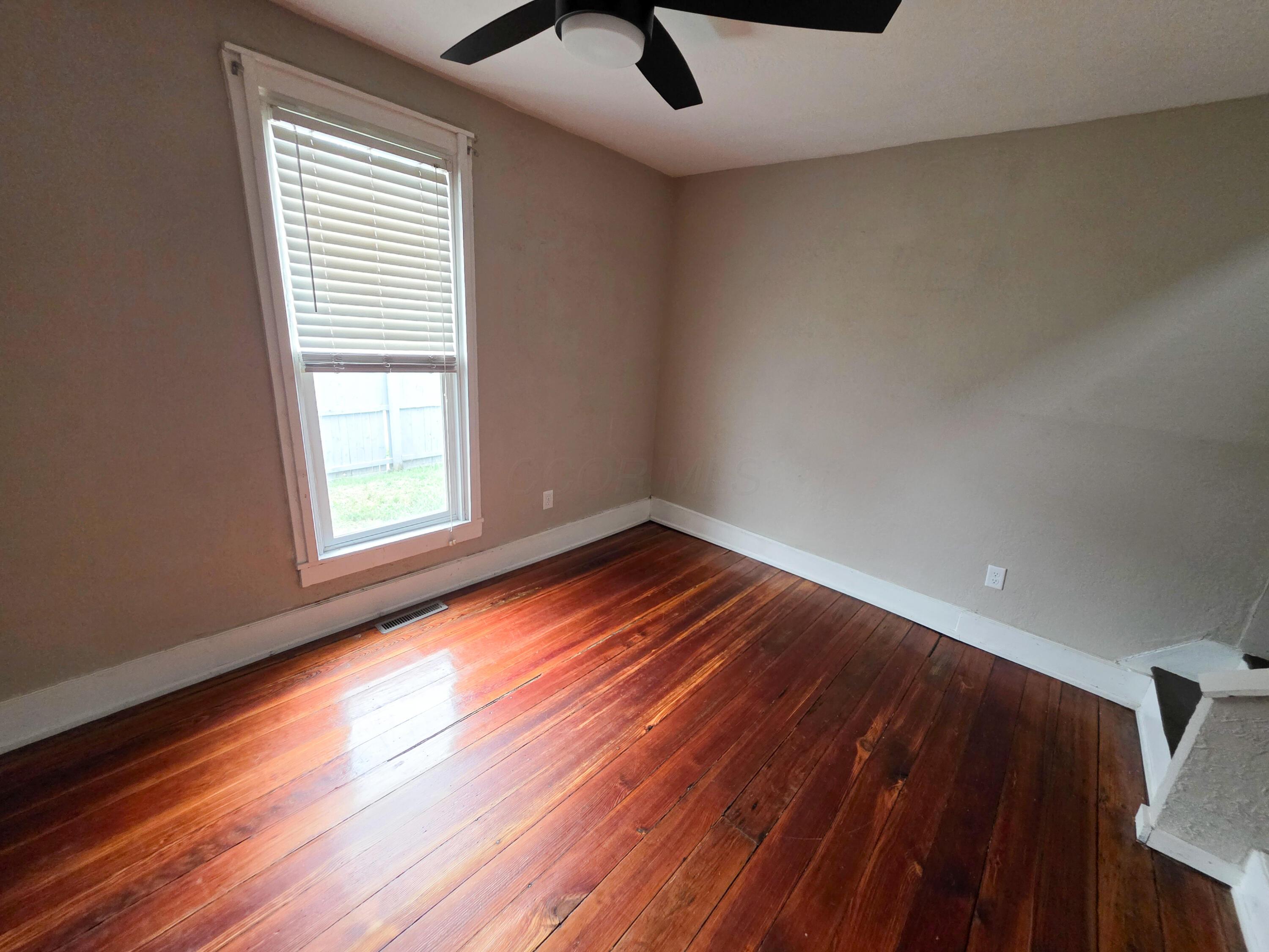 601 N Maple Street Property Photo 14