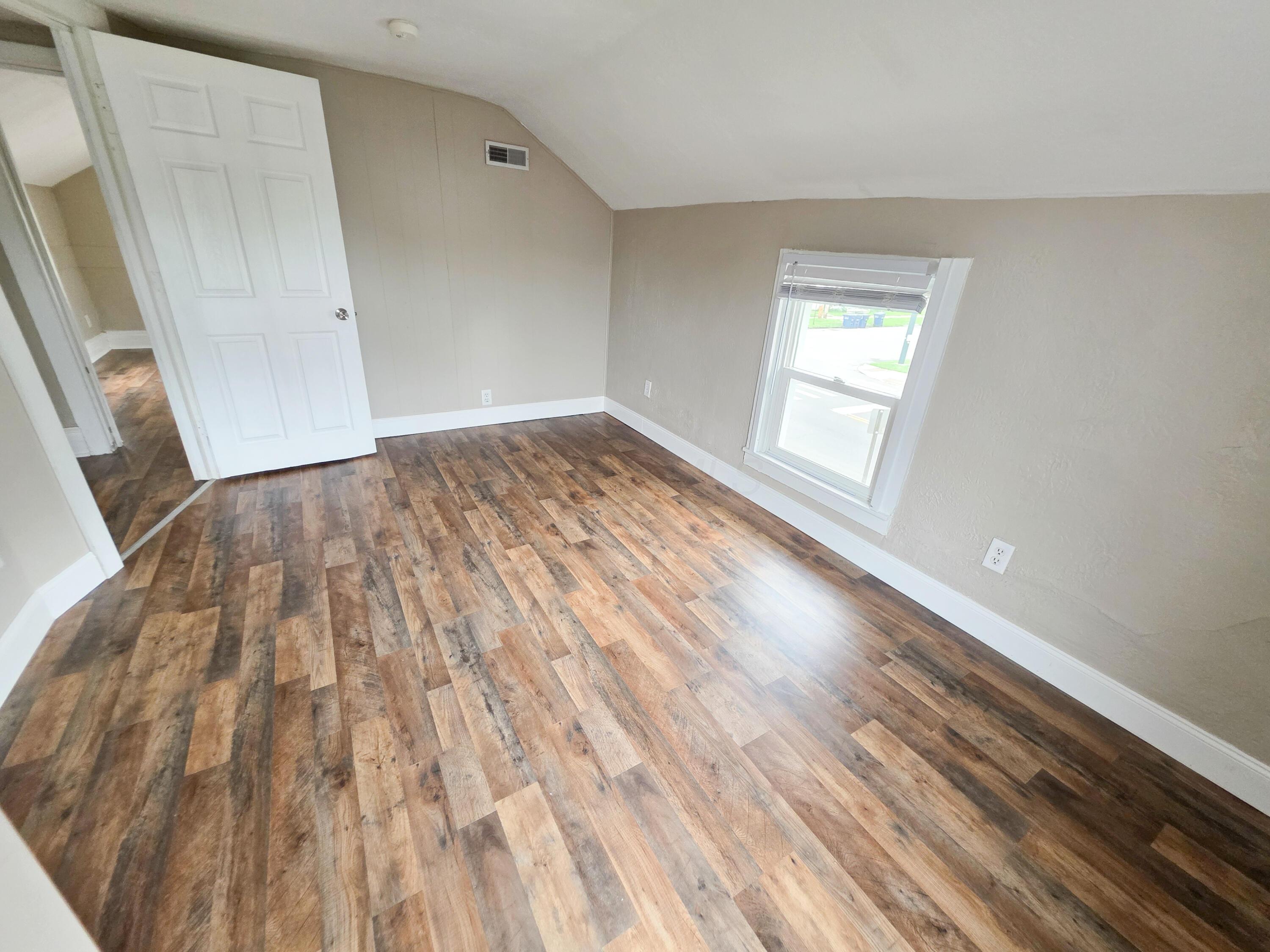 601 N Maple Street Property Photo 16
