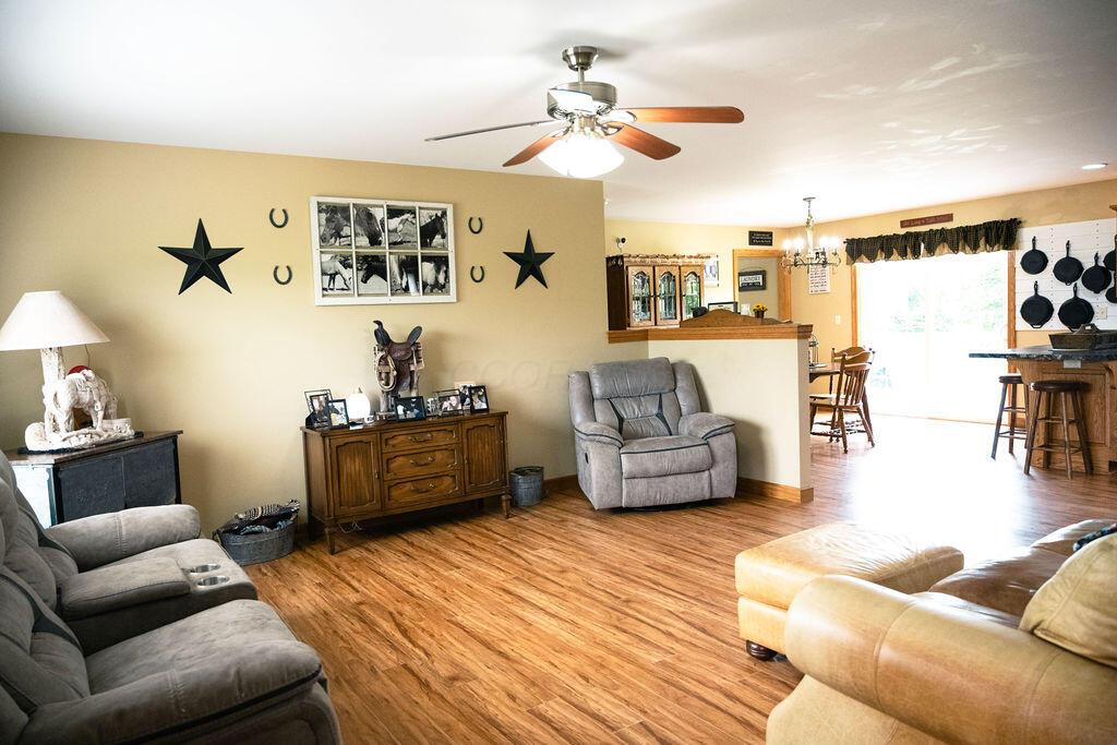 18160 Old Mansfield Road Property Photo 10