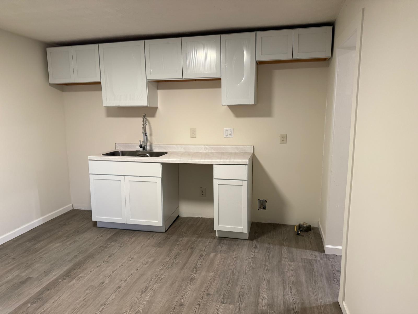 2407 S 6th Street Property Photo 4