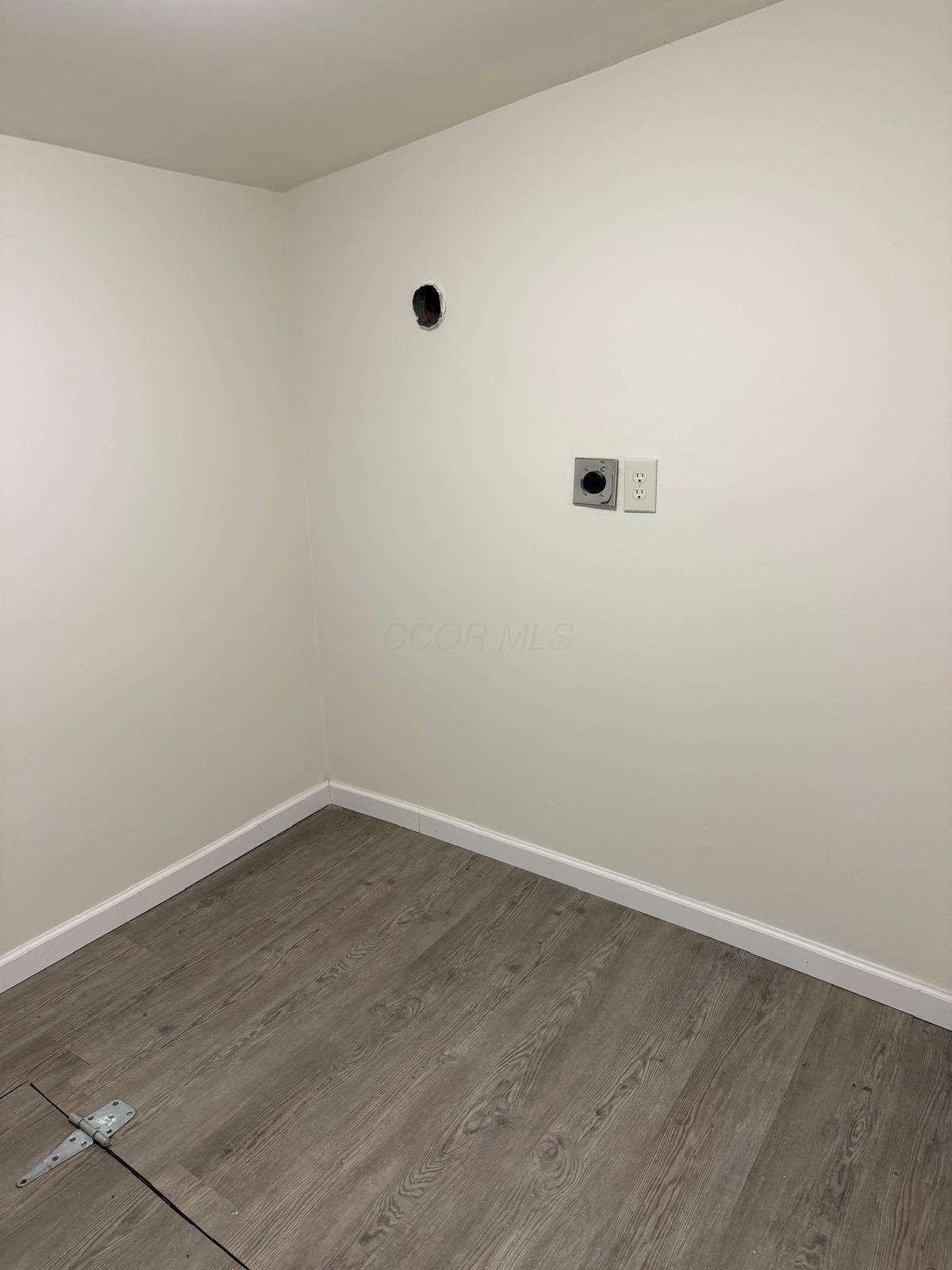 2407 S 6th Street Property Photo 5