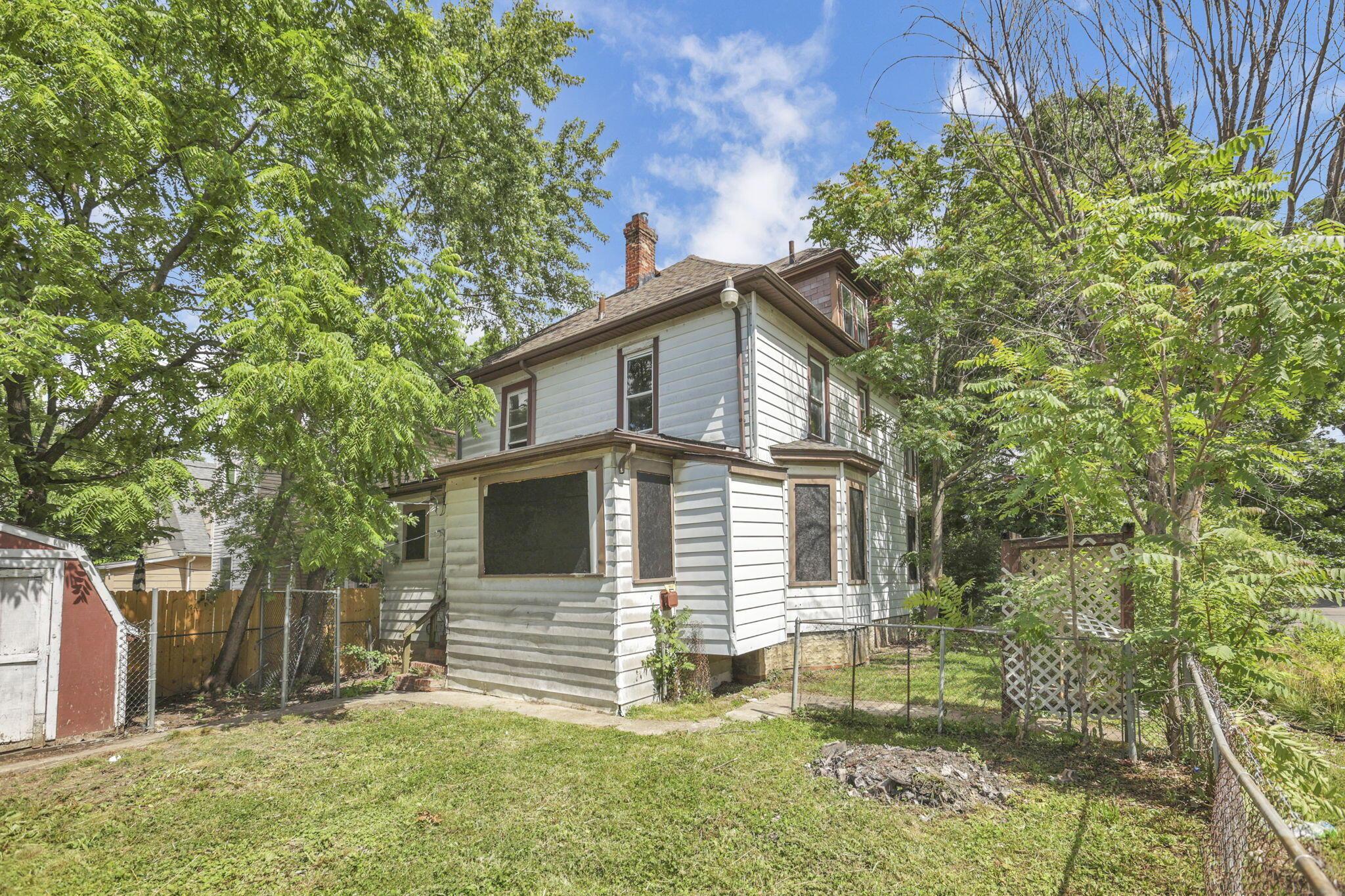 1597 Arlington Avenue Property Photo 3