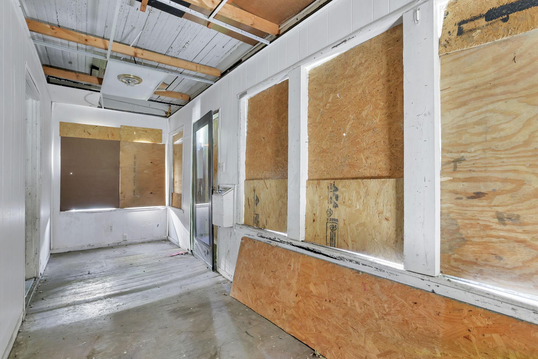 1597 Arlington Avenue Property Photo 9