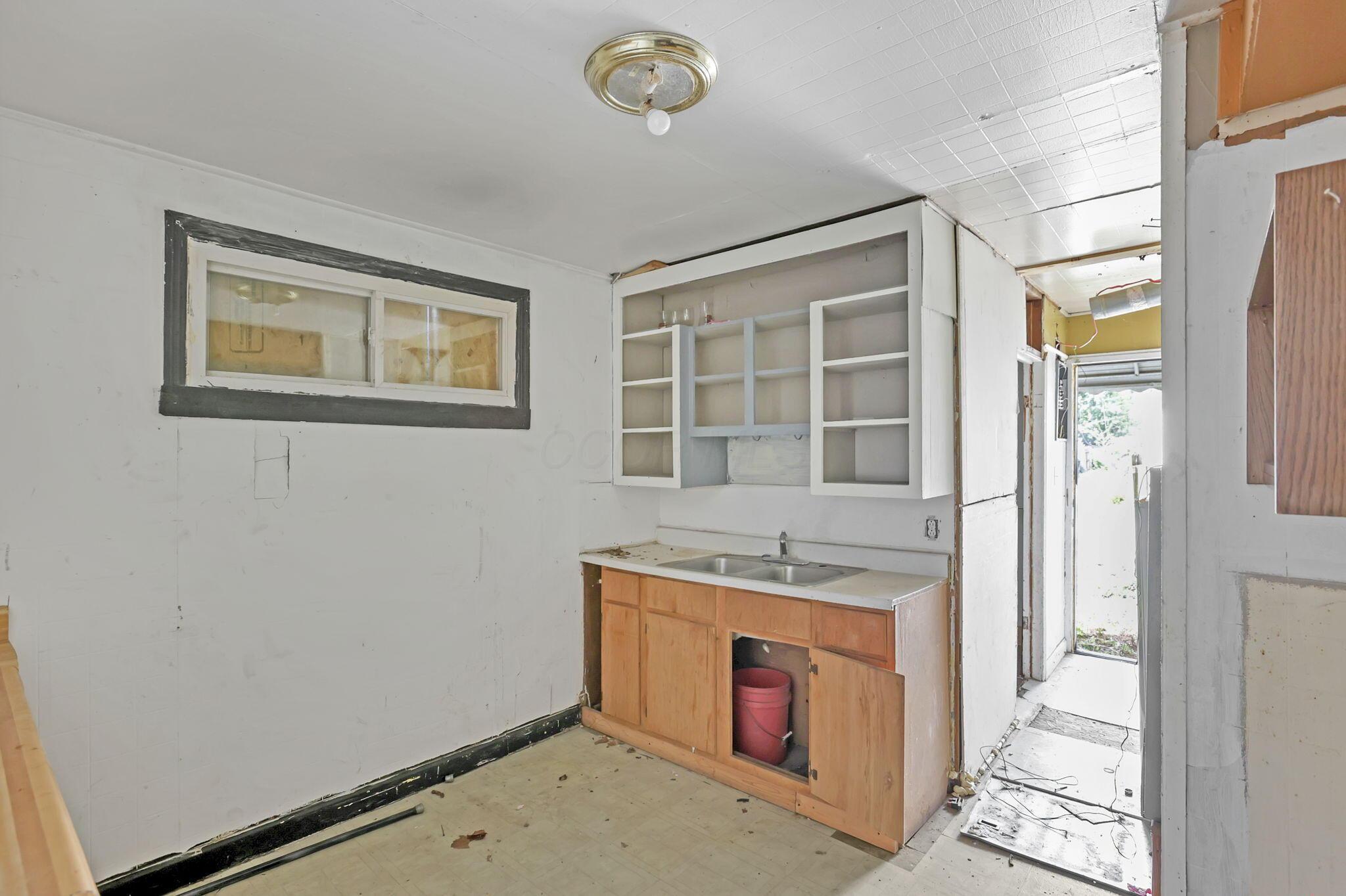 1597 Arlington Avenue Property Photo 27