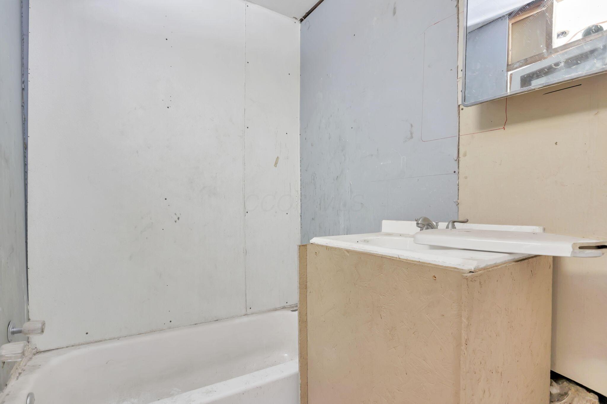 1597 Arlington Avenue Property Photo 33