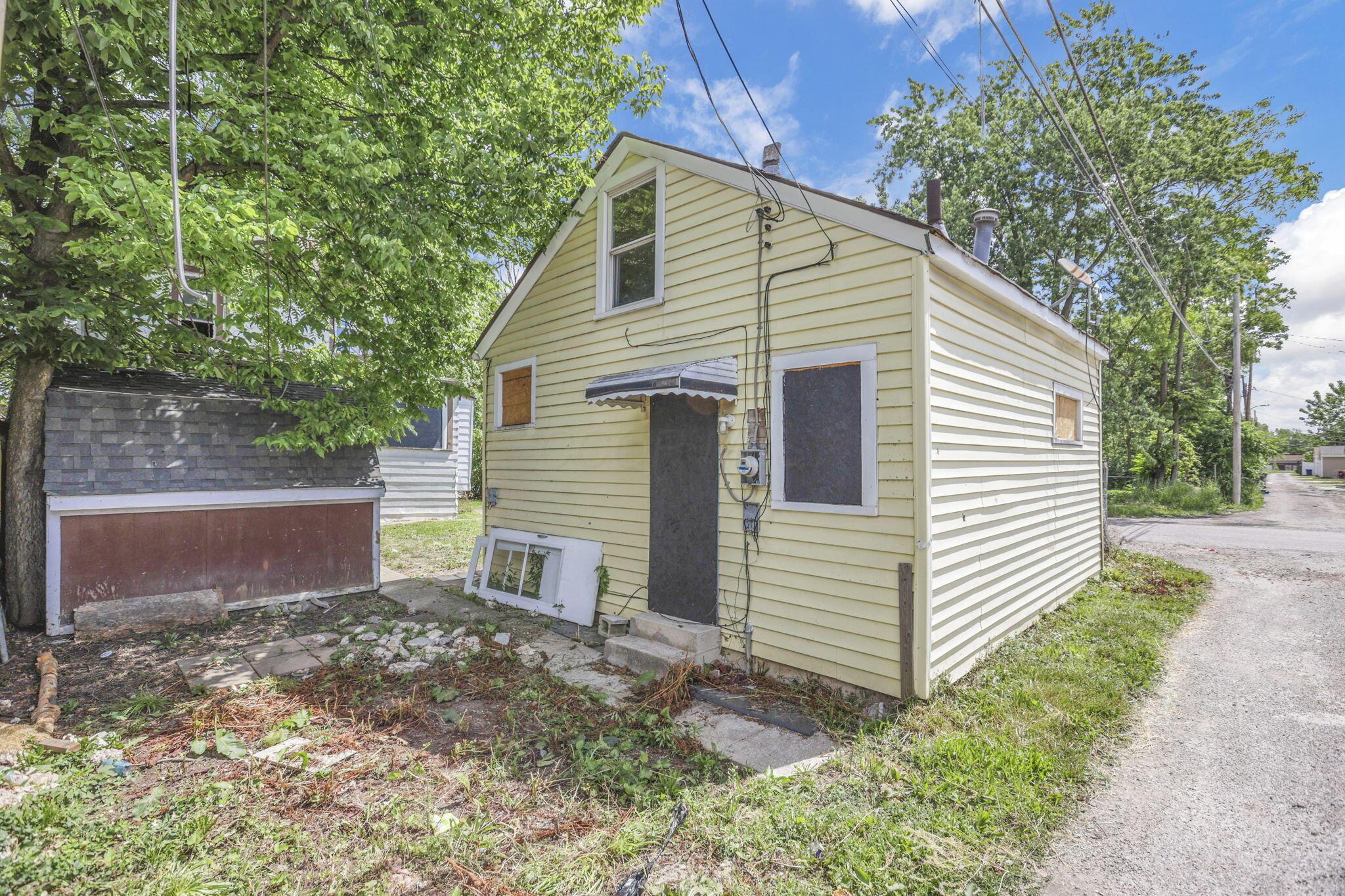 1597 Arlington Avenue Property Photo 40