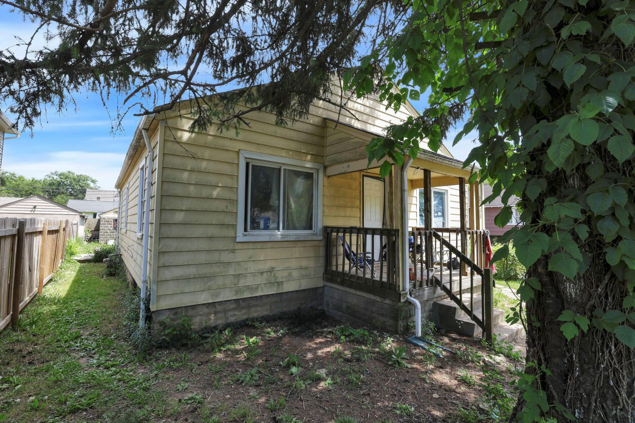 2688 Mcguffey Road Property Photo 2