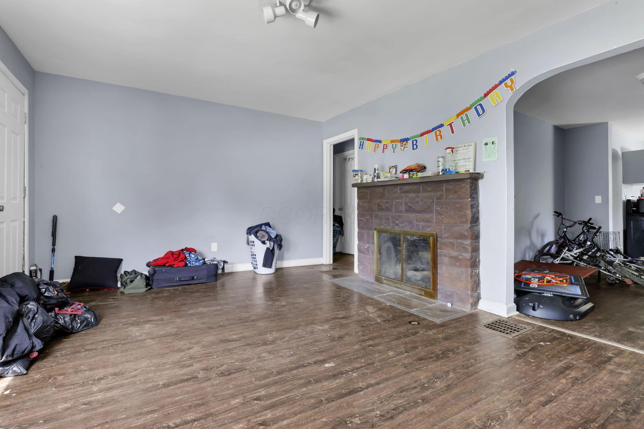 2688 Mcguffey Road Property Photo 6