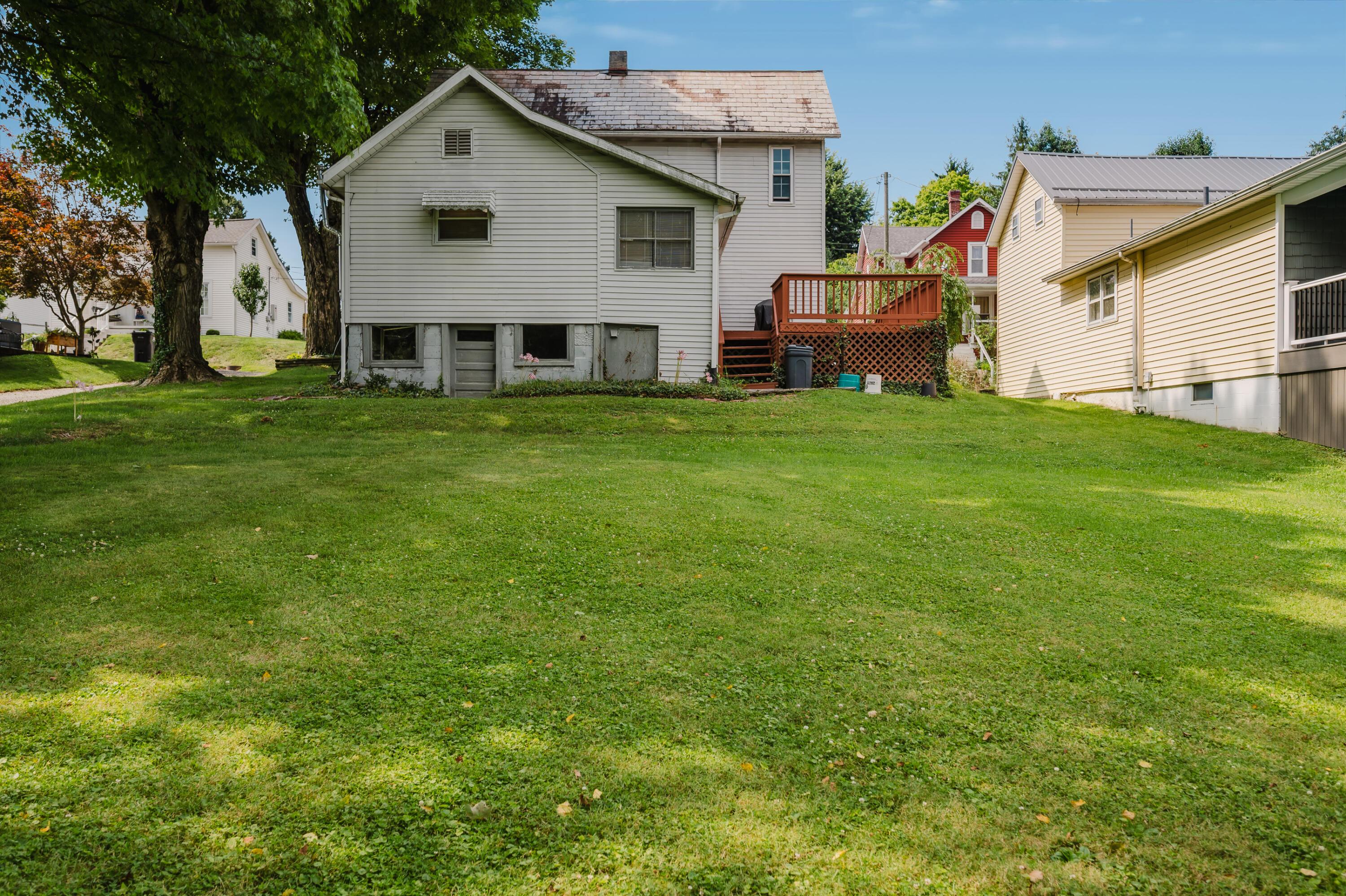121 E Sheridan Avenue Property Photo 7