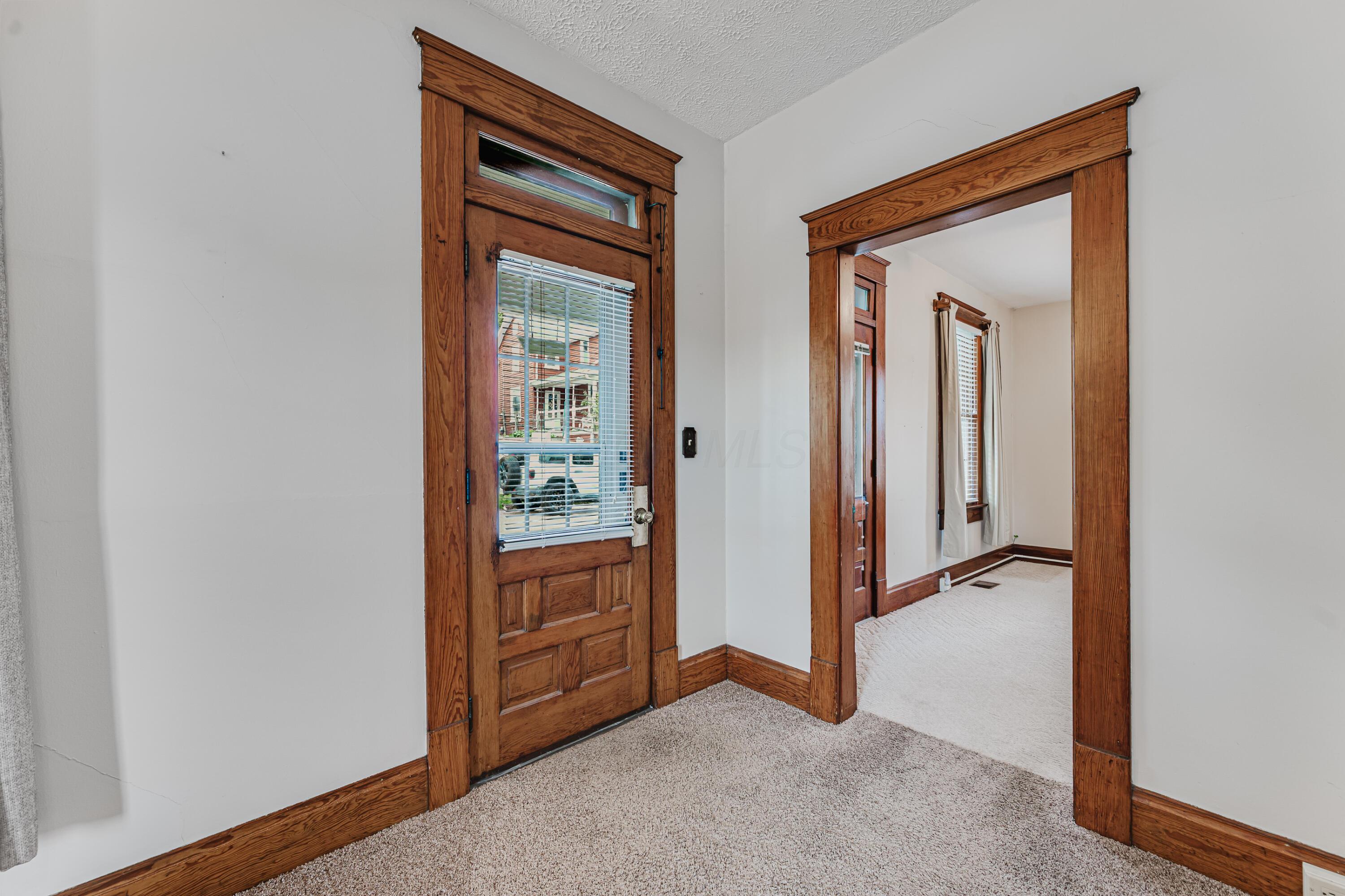 121 E Sheridan Avenue Property Photo 9