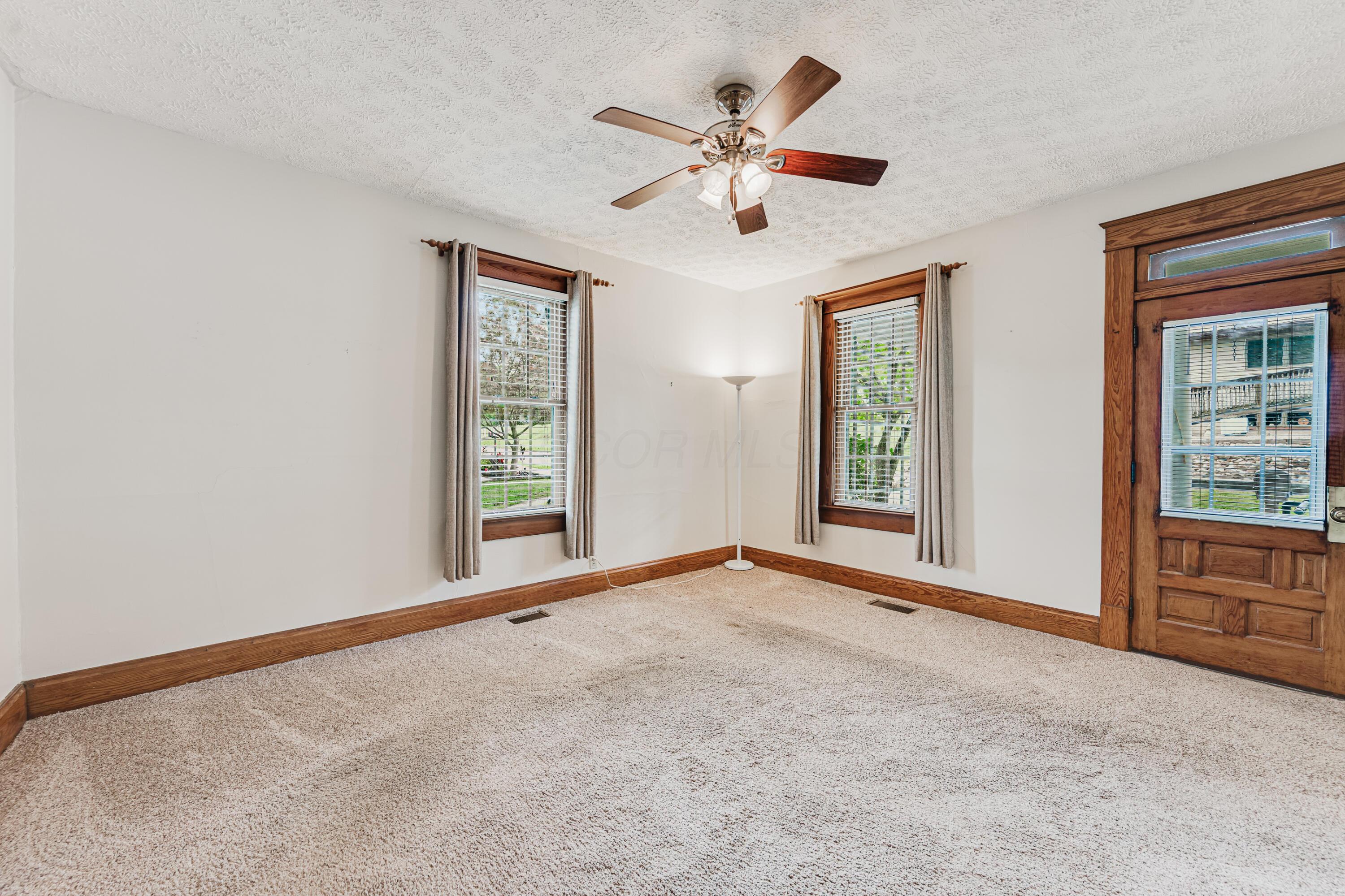 121 E Sheridan Avenue Property Photo 12