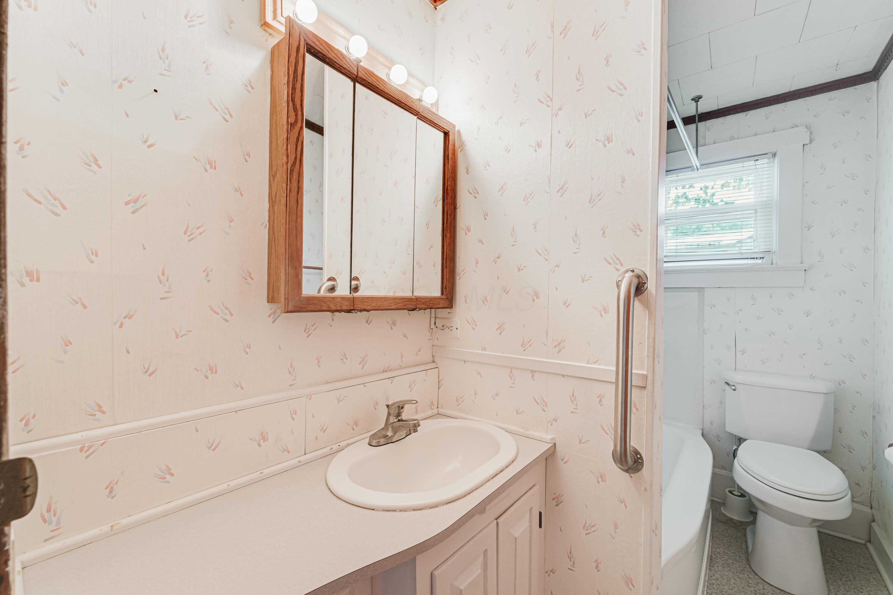 121 E Sheridan Avenue Property Photo 16