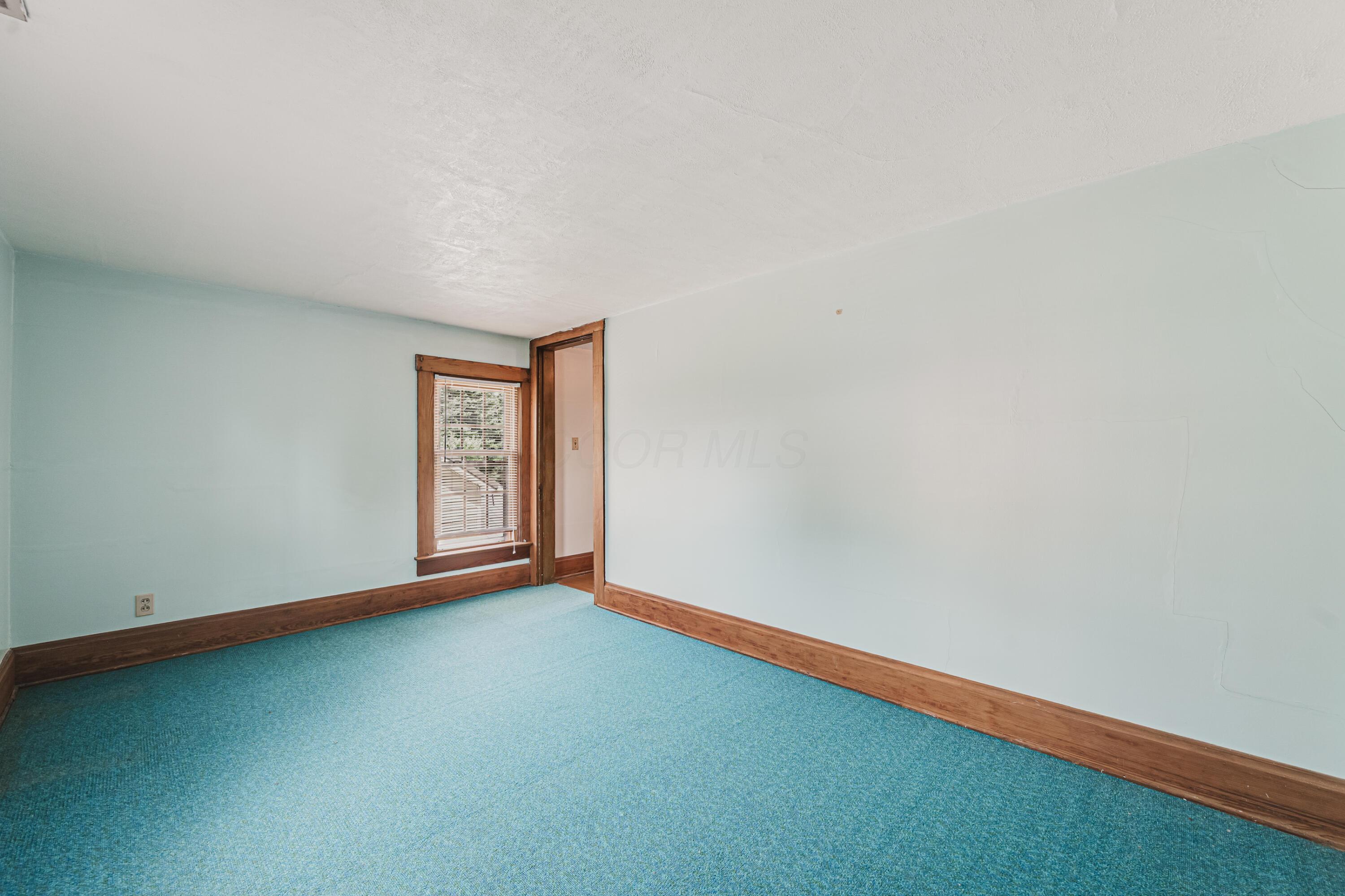 121 E Sheridan Avenue Property Photo 30