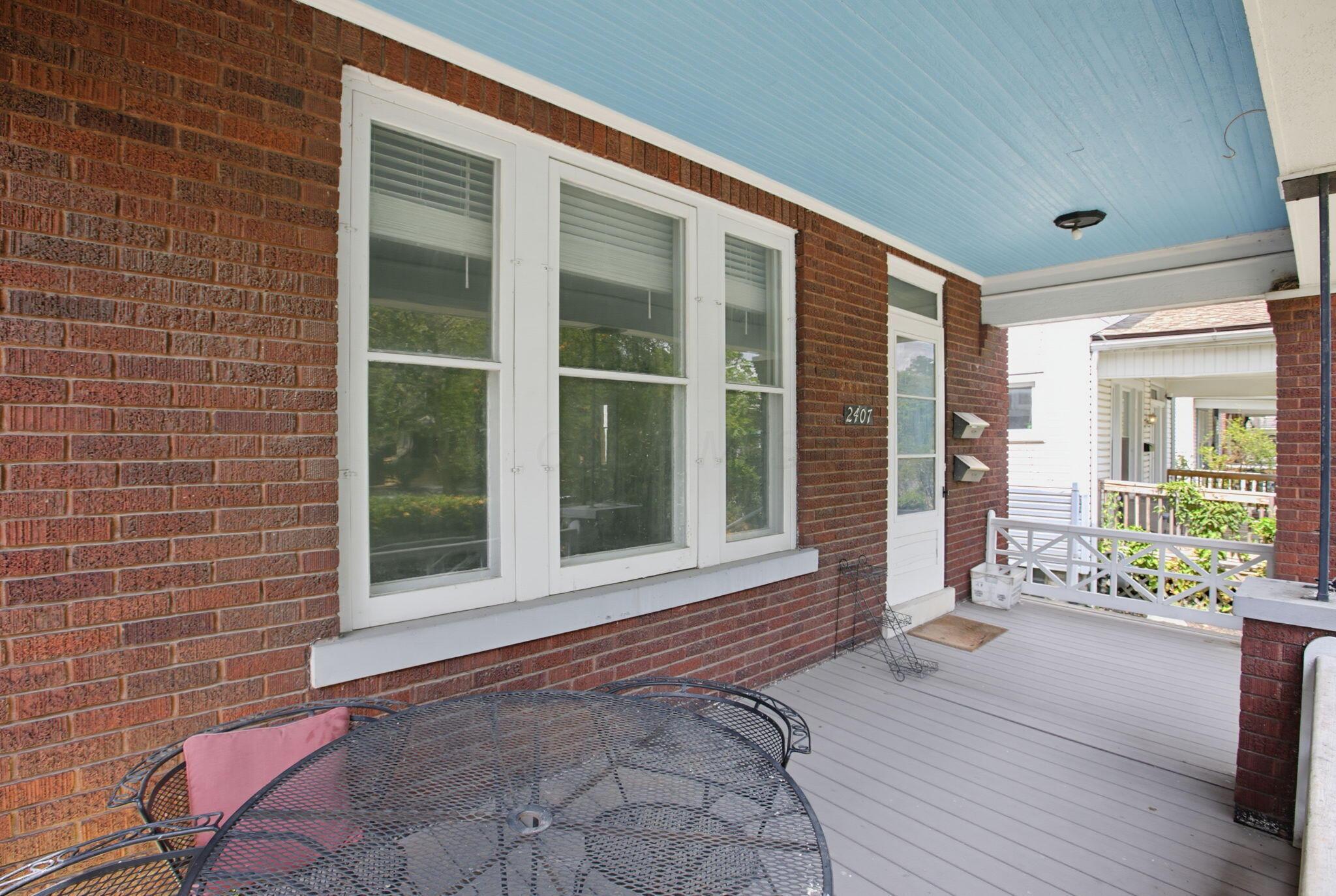 2407 Summit Street Property Photo 5