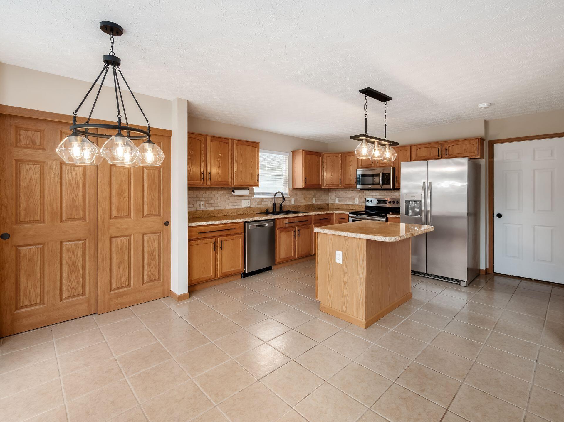 280 Stonhope Drive Property Photo 15