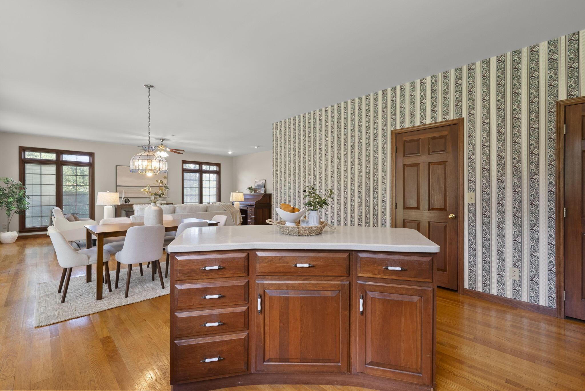 2227 Ashbury Close Property Photo 17