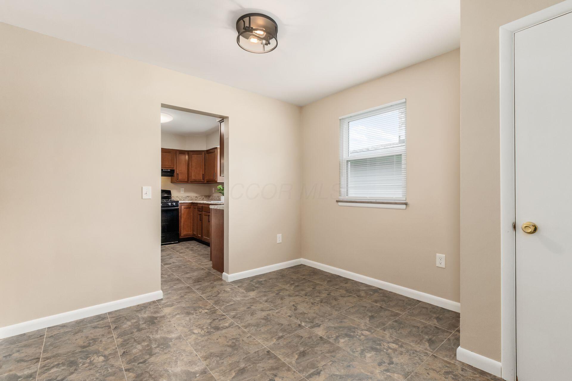 5152 Cavalier Drive Property Photo 2