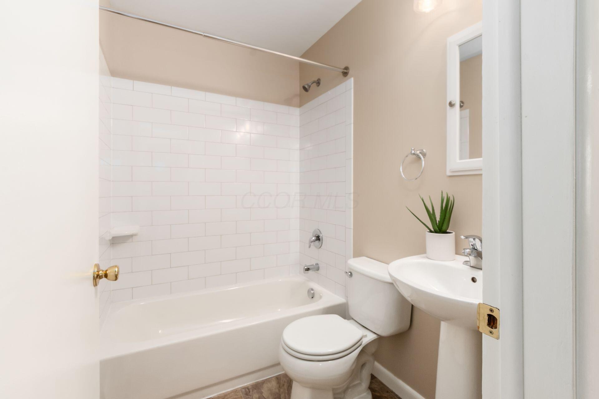 5152 Cavalier Drive Property Photo 10