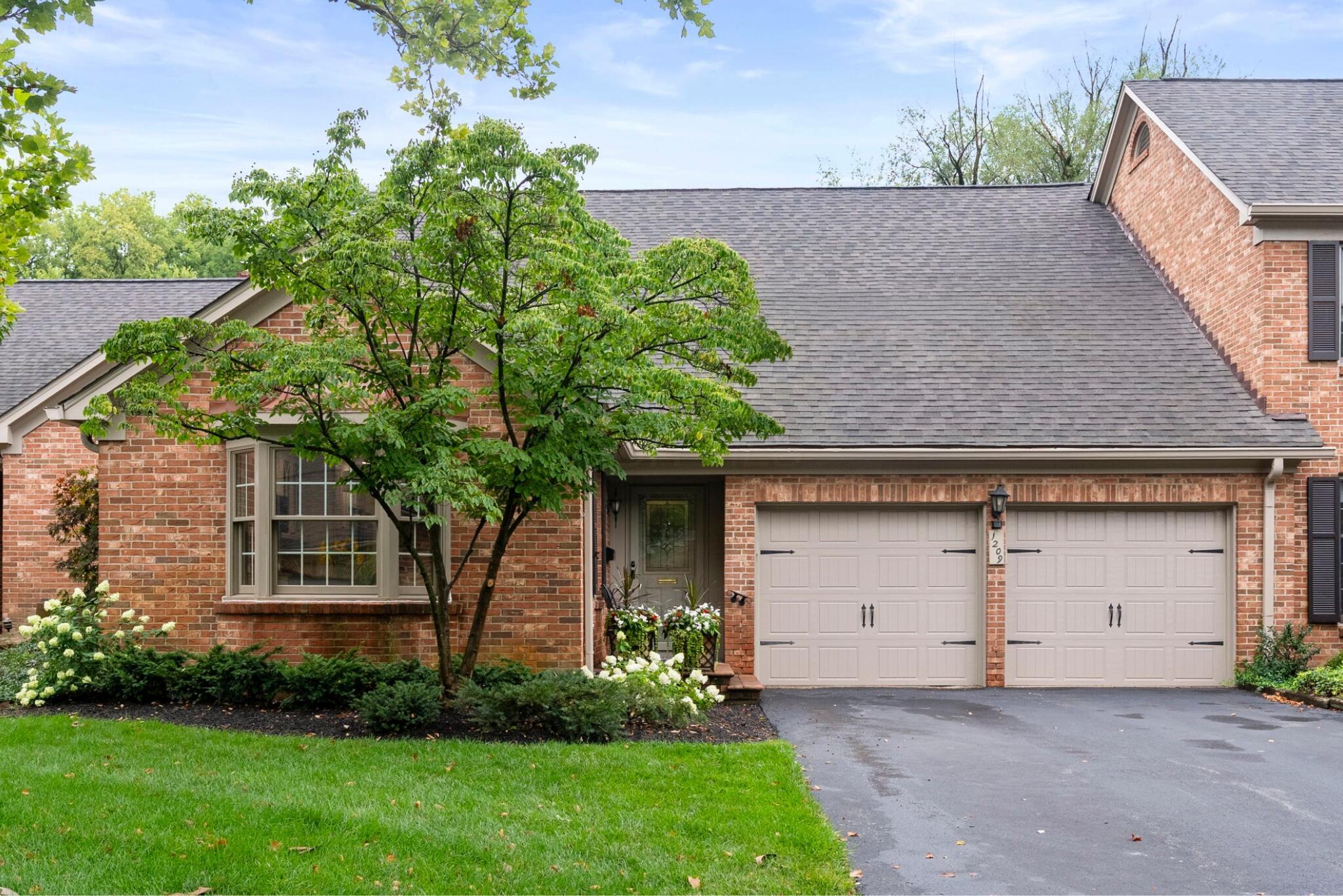 1209 Kenbrook Hills Drive Property Photo 1