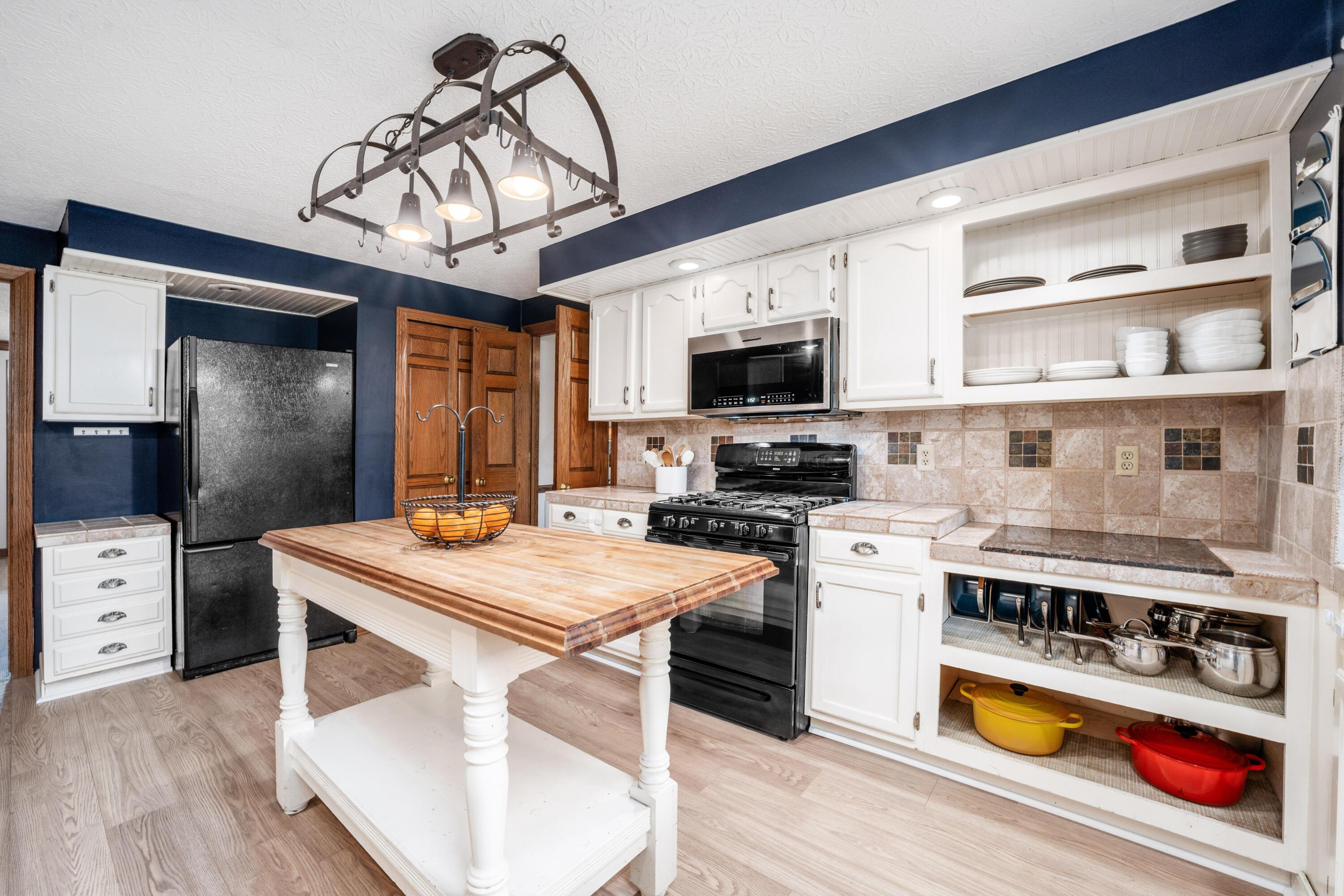 366 Bailey Place Property Photo 18