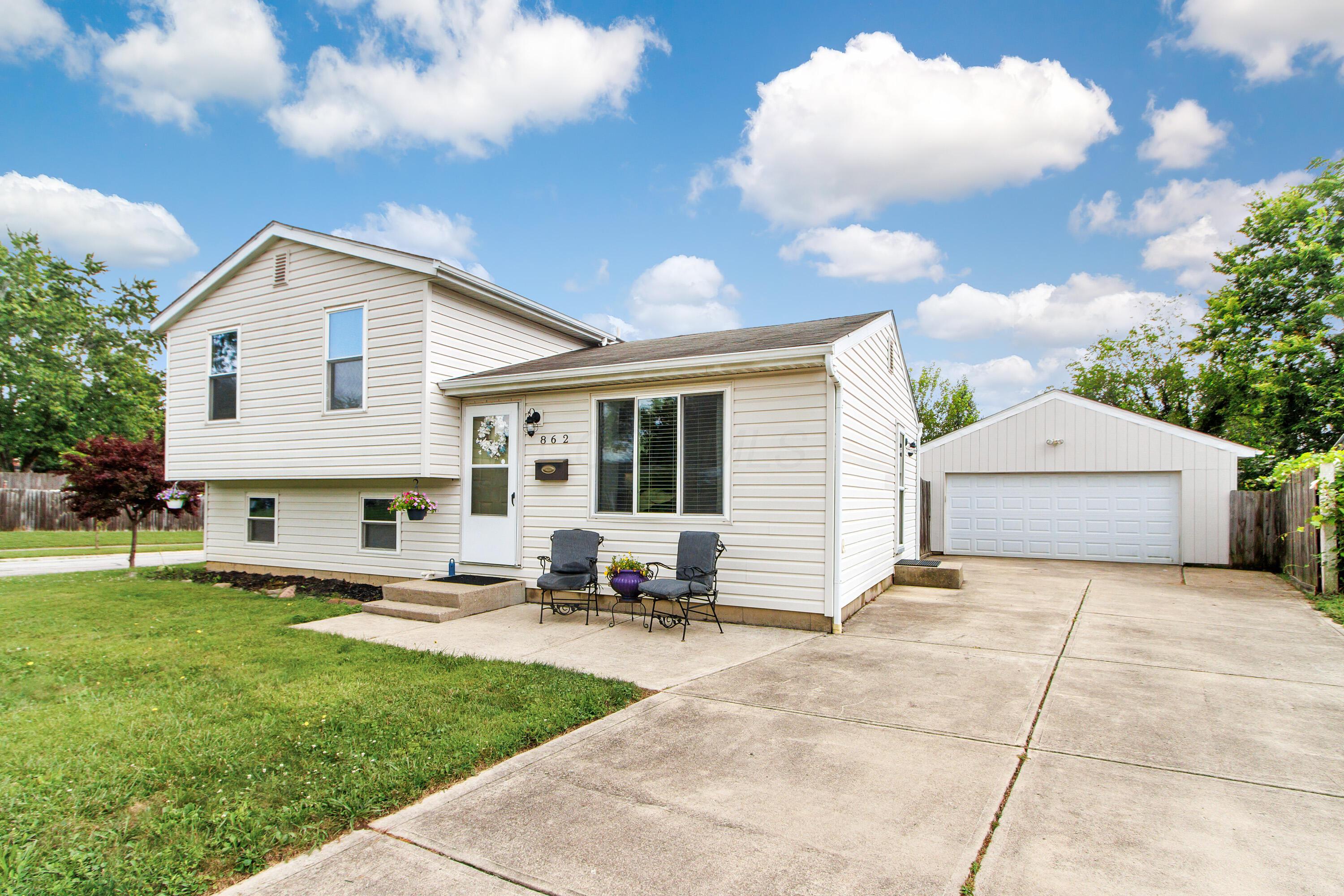 862 Eliots Oak Road Property Photo 1
