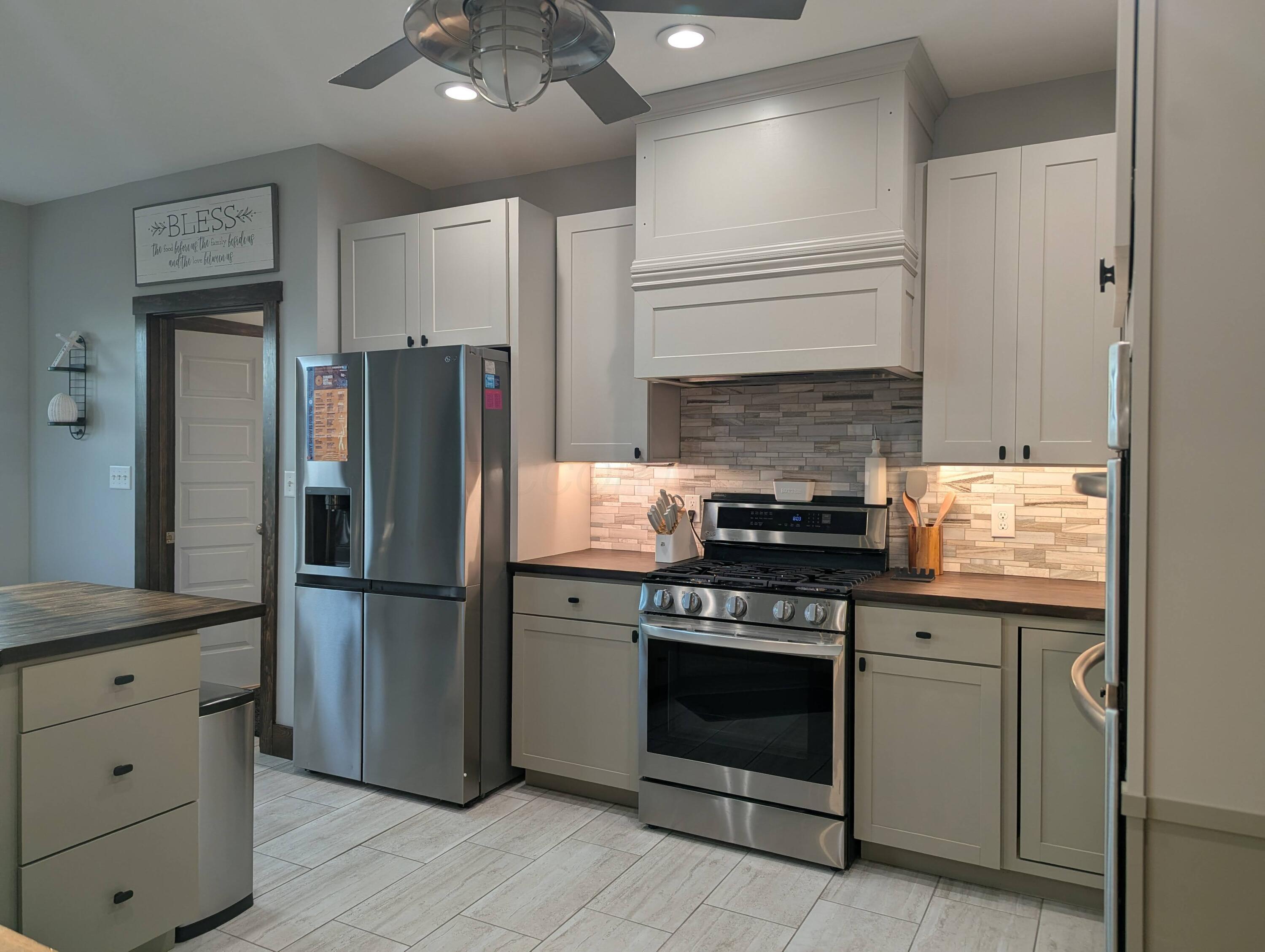 3223 Windy Ridge Drive Property Photo 14