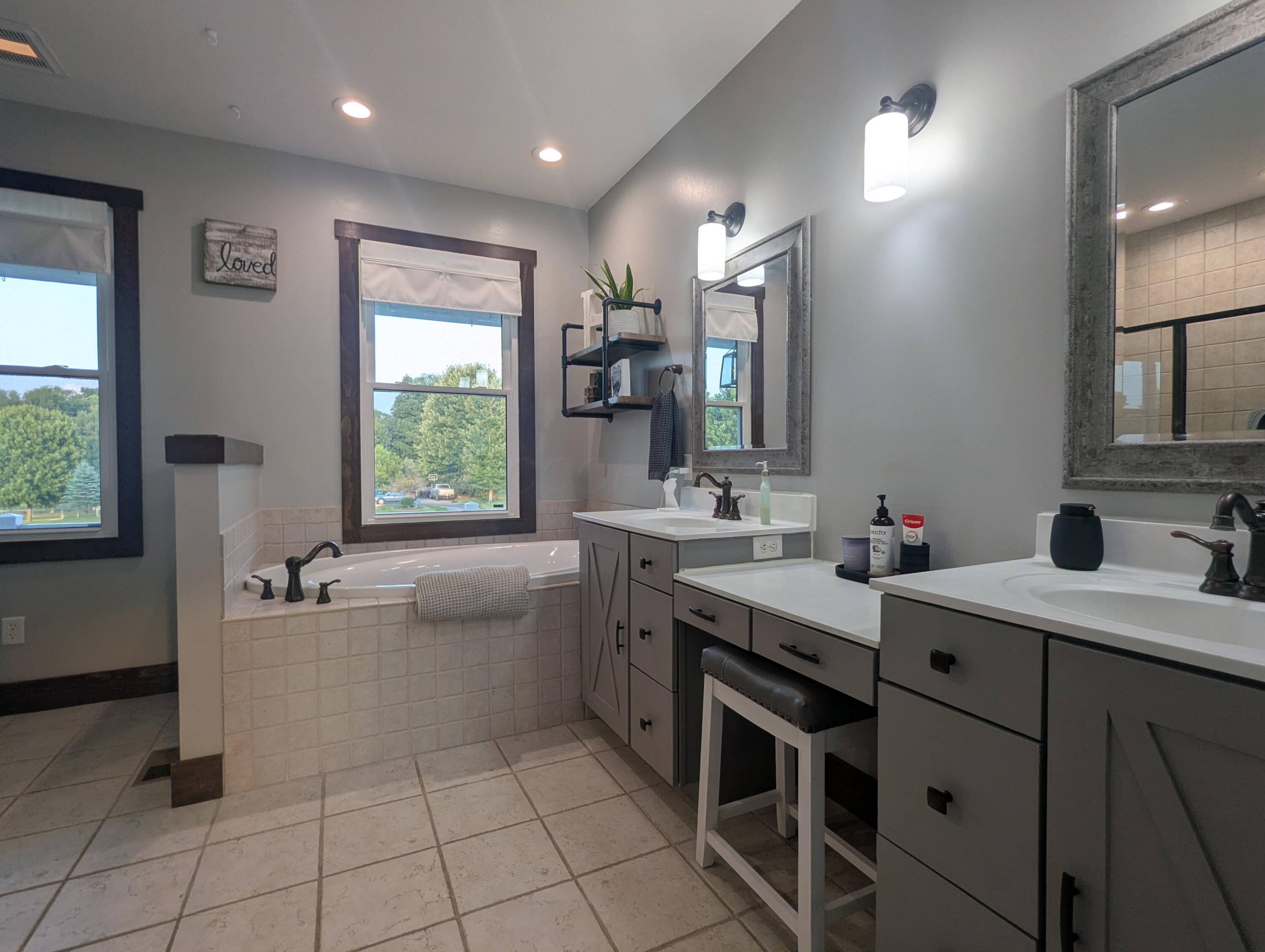3223 Windy Ridge Drive Property Photo 26