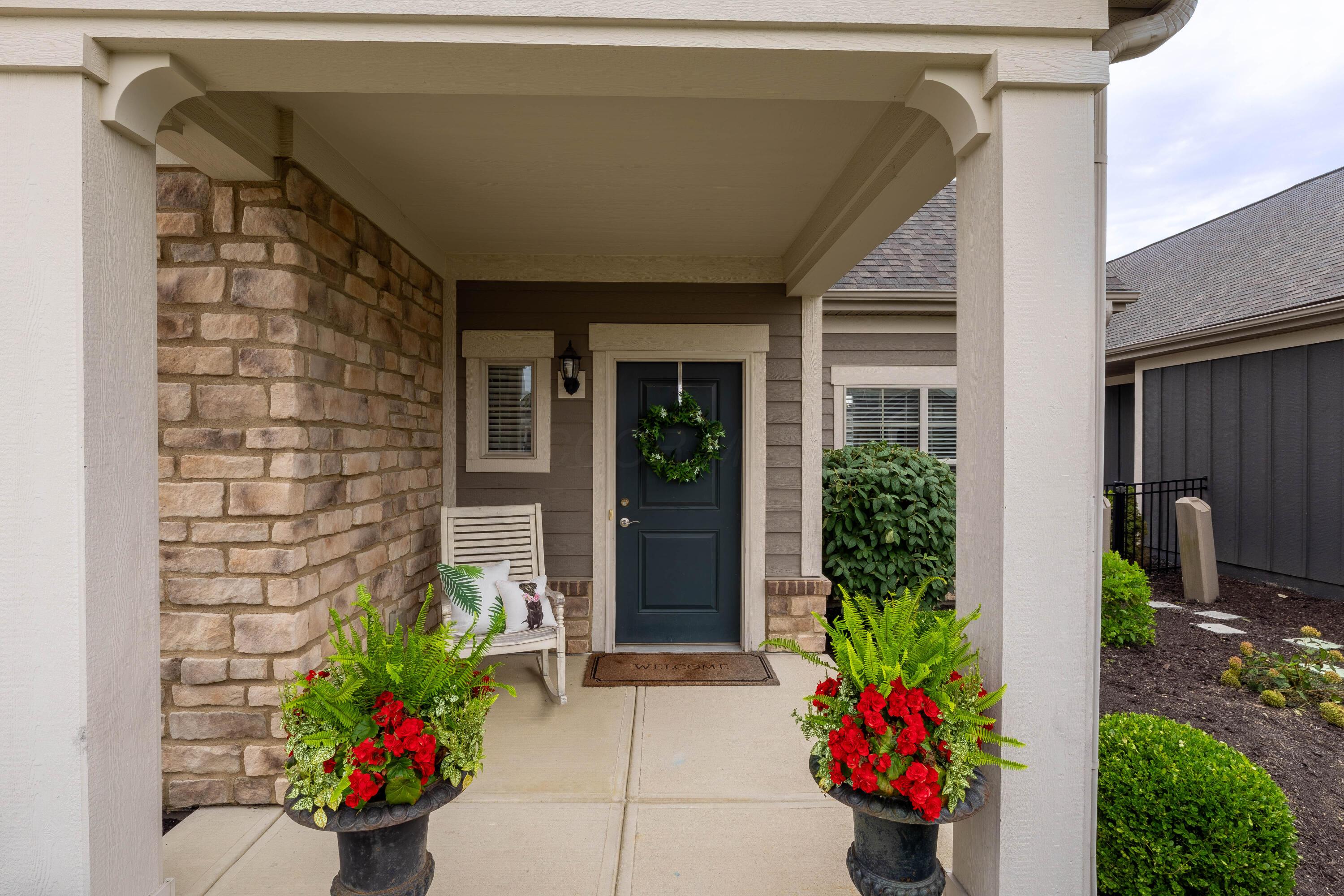 10516 Elderberry Drive Property Photo 3