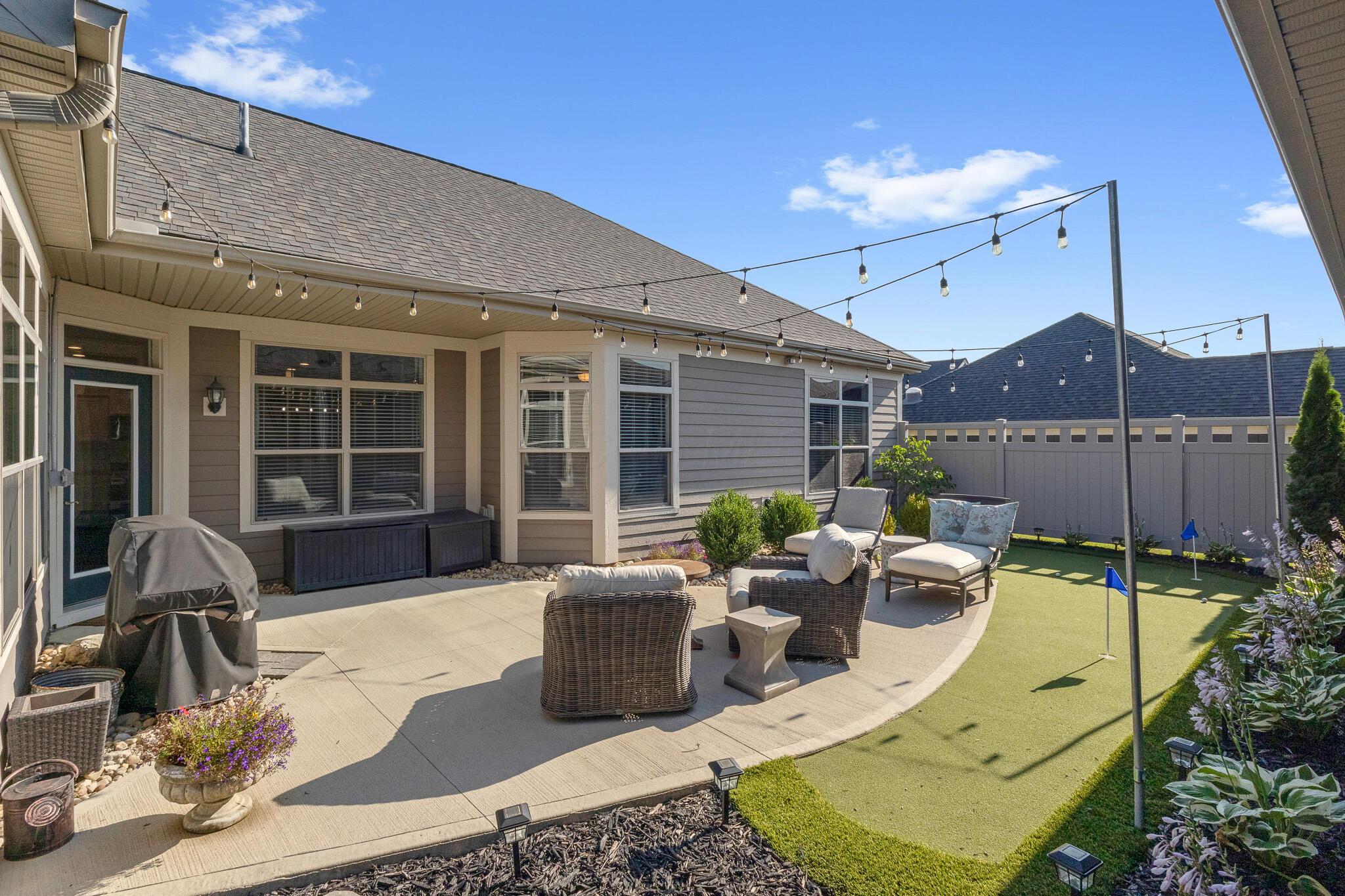 10516 Elderberry Drive Property Photo 6