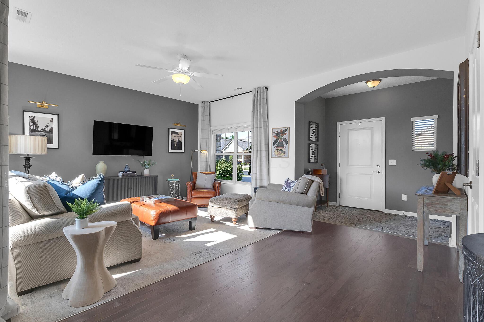 10516 Elderberry Drive Property Photo 8