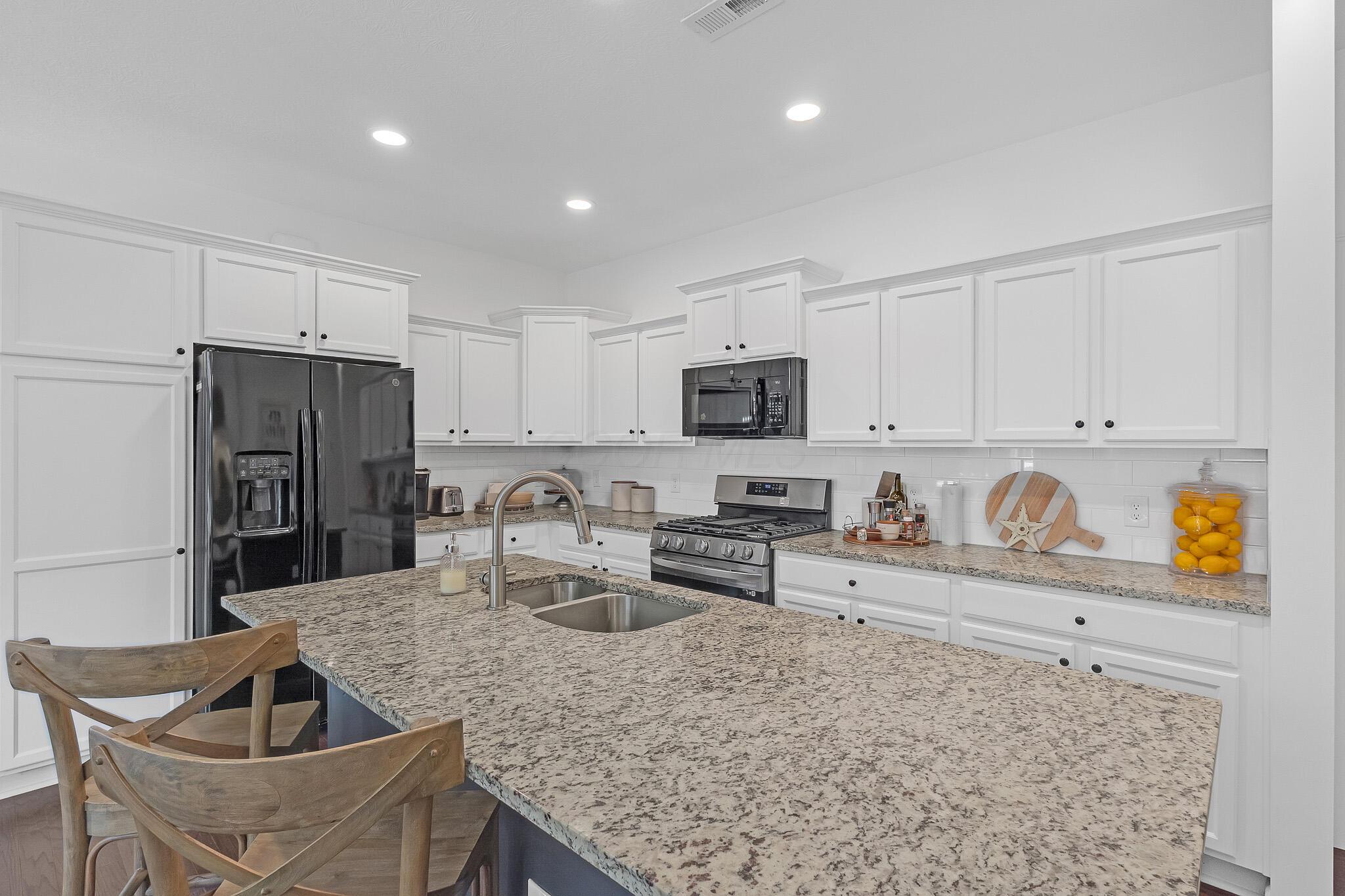 10516 Elderberry Drive Property Photo 14
