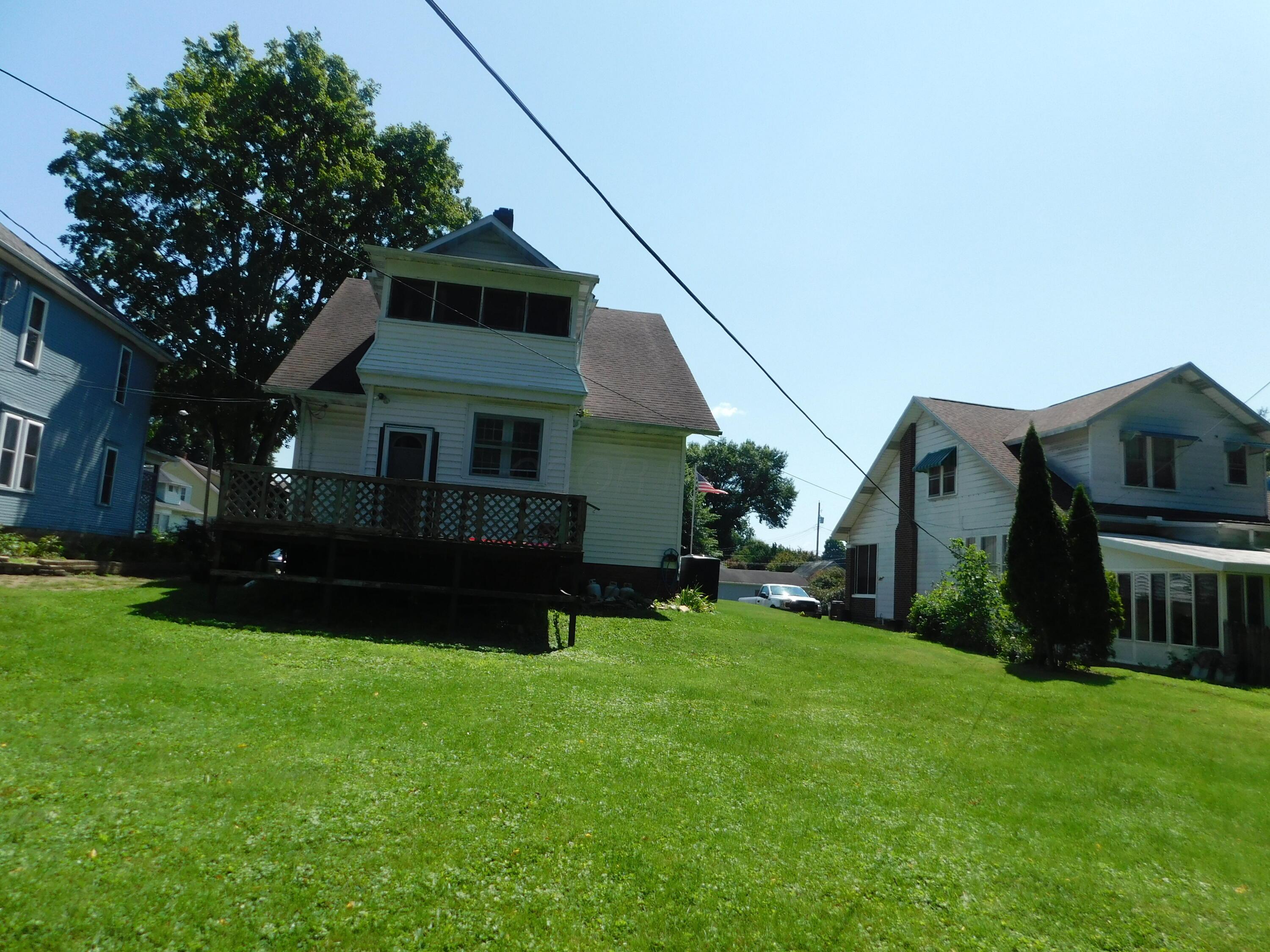397 Warner Avenue Property Photo 2