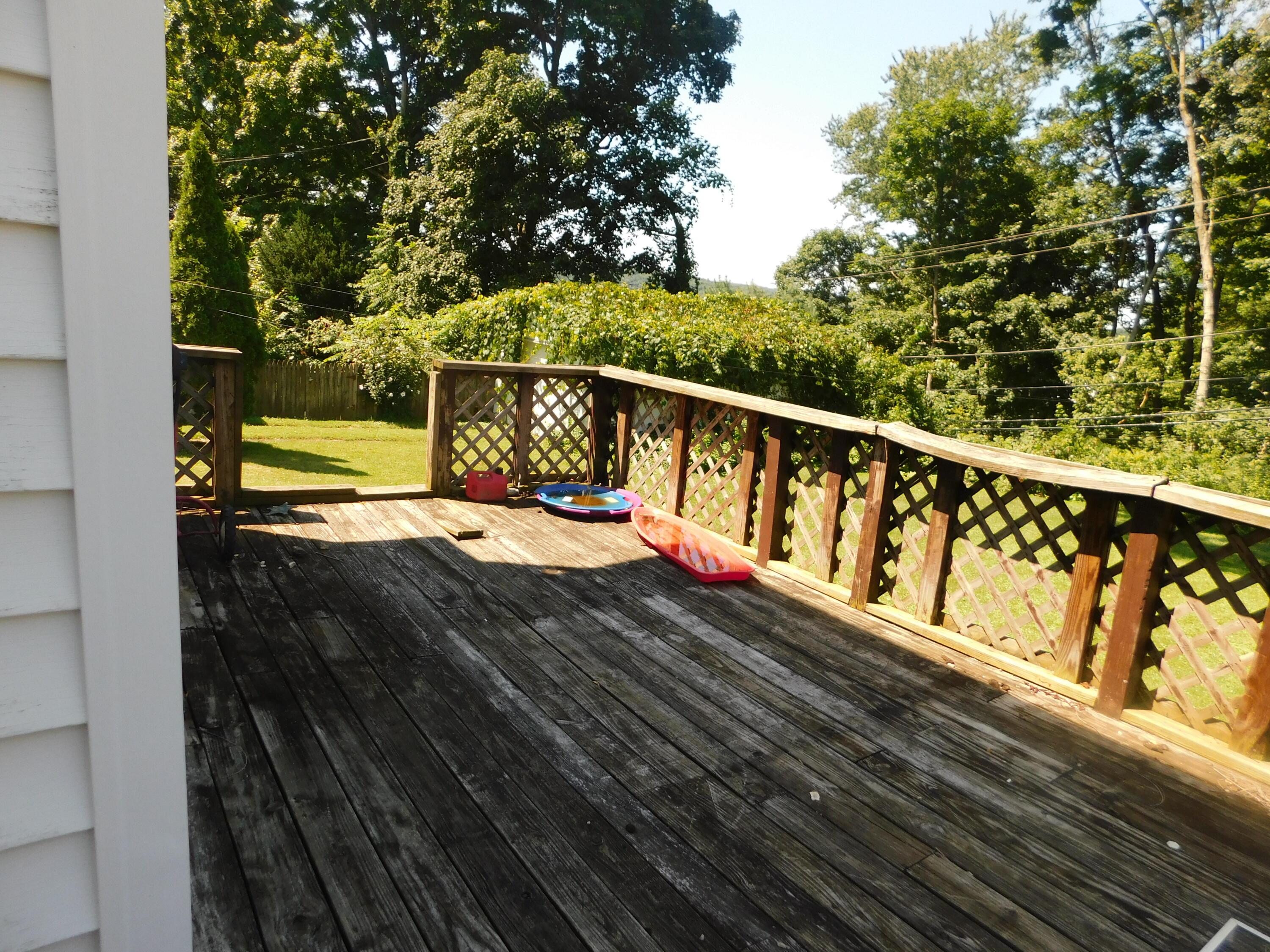 397 Warner Avenue Property Photo 4