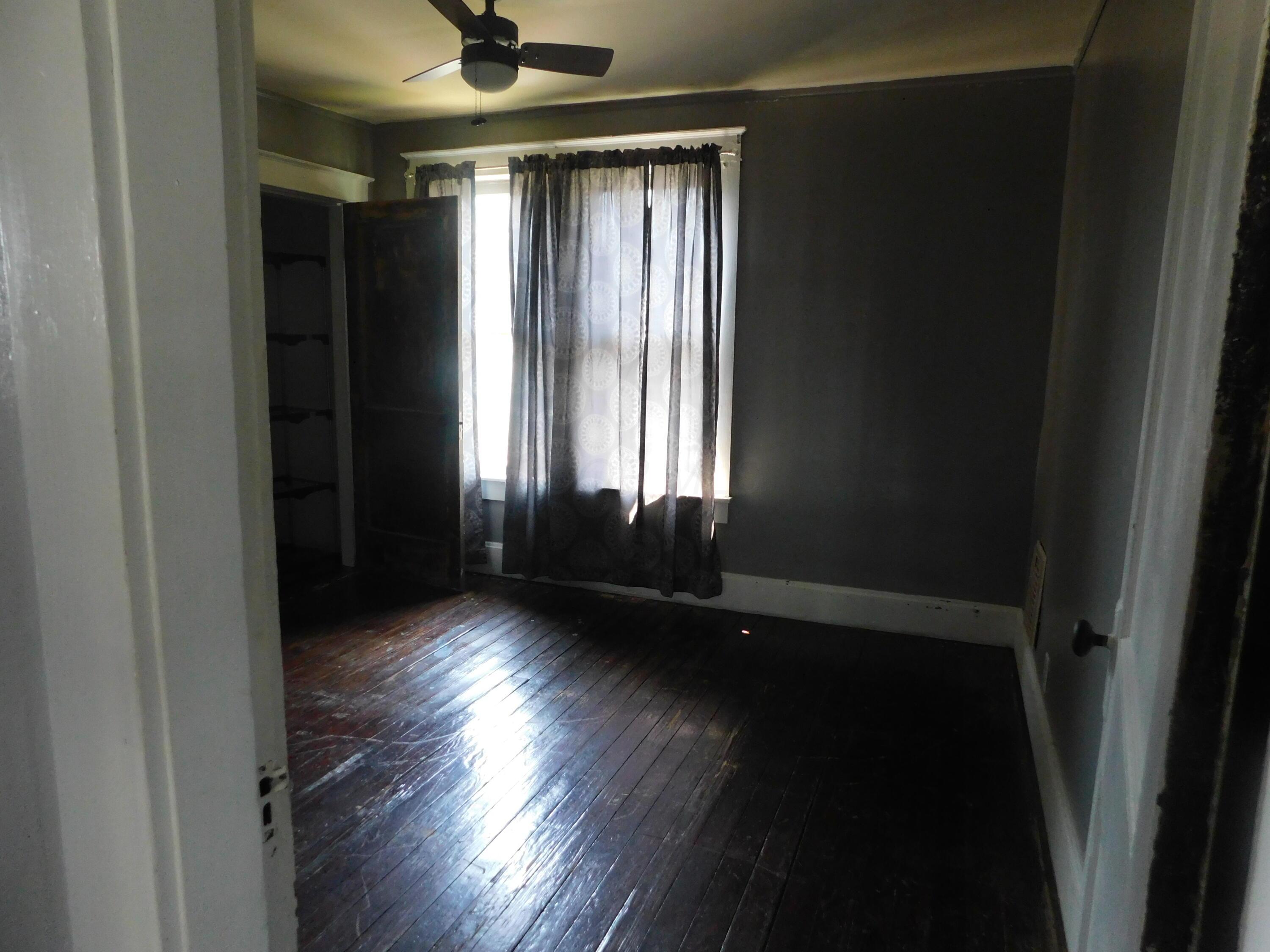 397 Warner Avenue Property Photo 17